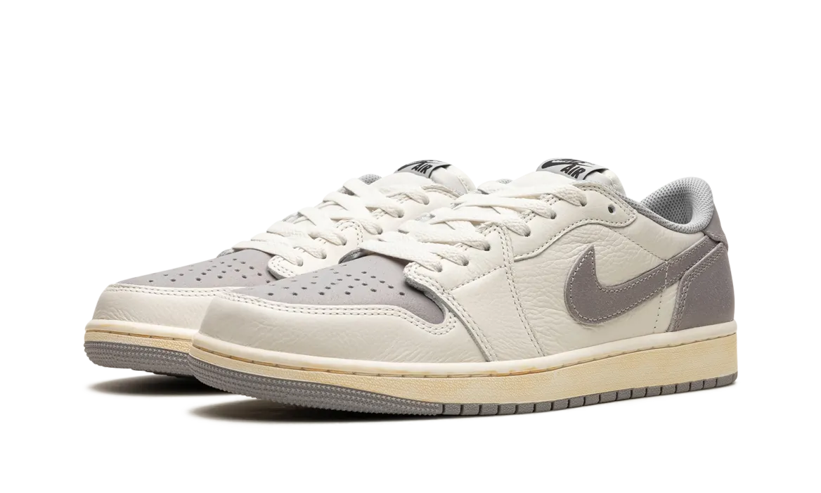 1 Low EX "Atmosphere Grey" 1