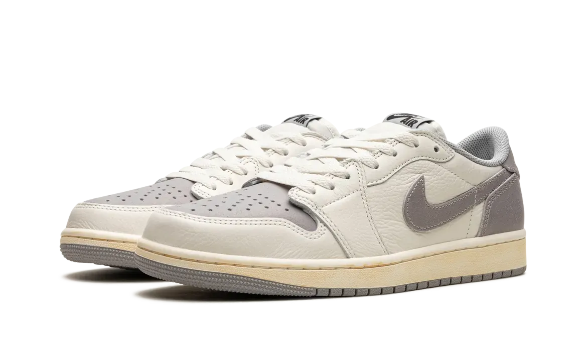 1 Low EX "Atmosphere Grey" 1