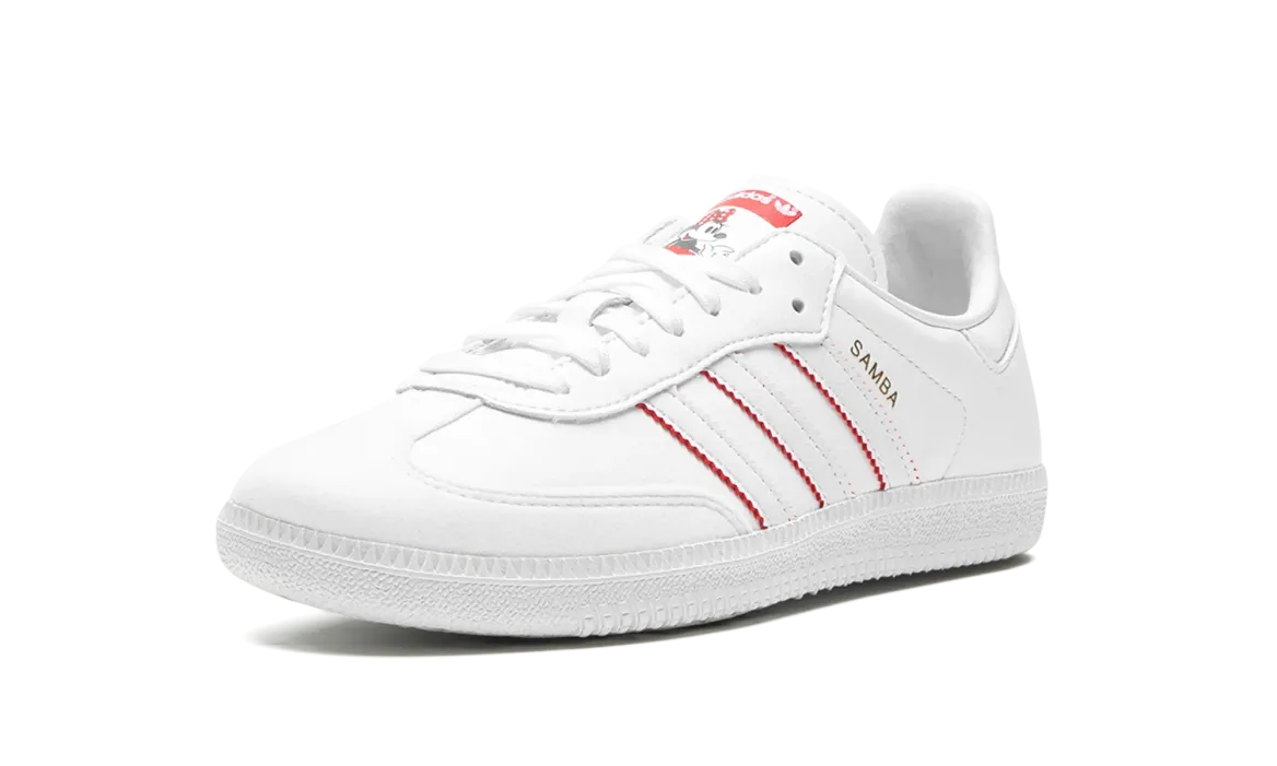 Samba Vegan "Minnie Mouse" 1