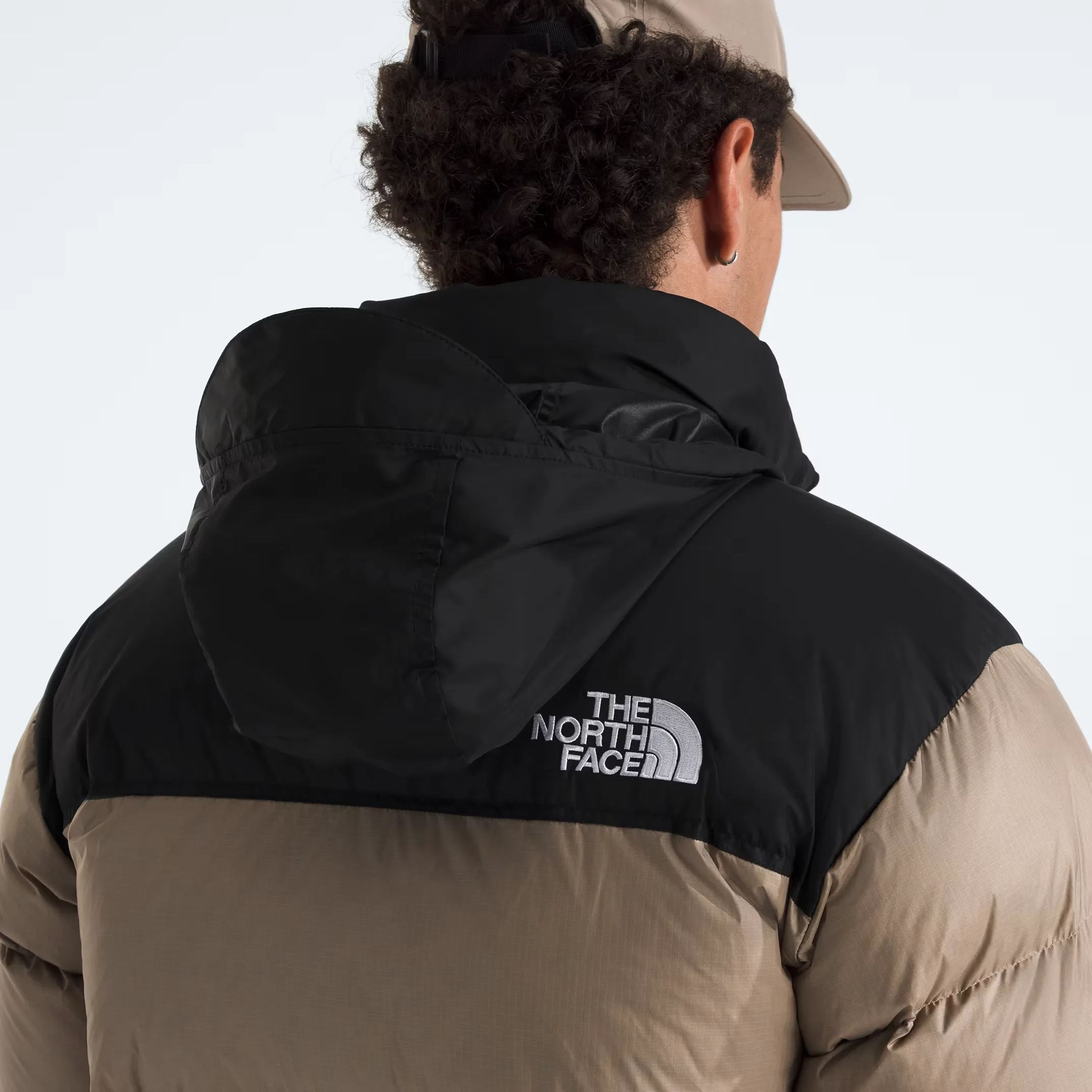 Men’s Retro Nuptse Jacket-Mushroom Grey/TNF Black