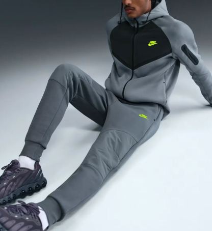 Men Fleece Full-Zip Jacket + Joggers Set