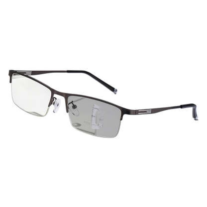 3 Brillen in einer! Fern-, Zwischen- und Nahsicht + intelligente Tönung. 👓Schluss mit dem ständigen Wechsel: Klare Sicht drinnen, Sonnenschutz draußen. ✨Edles Metalldesign: Multifokale Präzision für die anspruchsvolle Generation Gold. 👔
