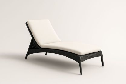 Chaise Longue Nero Rattan con Cuscini Bianchi-Bellevivian