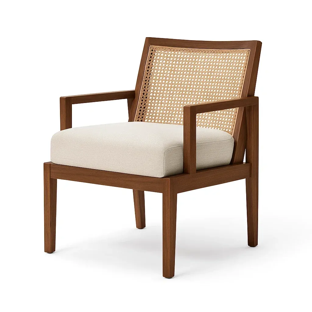 Poltrona in legno con schienale in rattan e seduta imbottita-CASALIQ