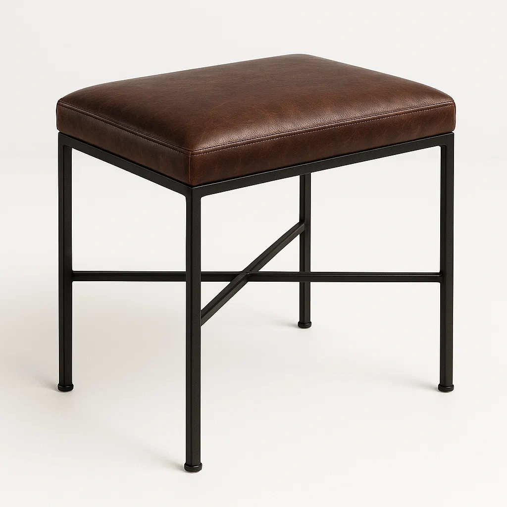 Sgabello in metallo con seduta in pelle sintetica marrone