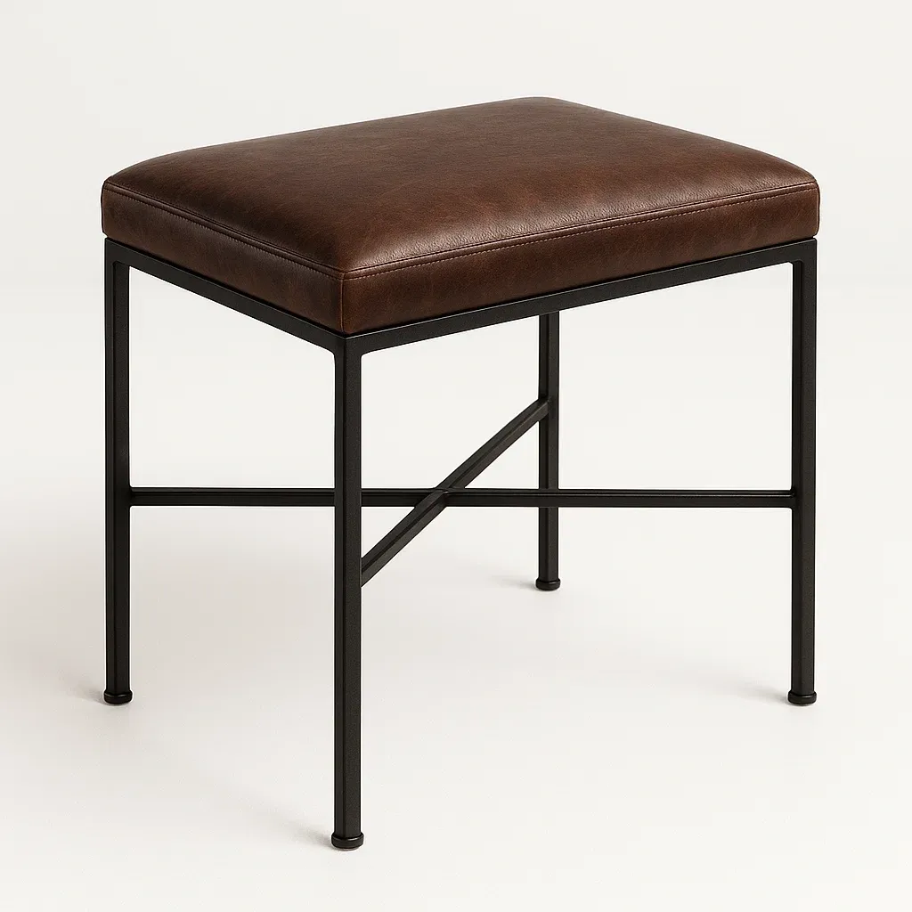 Sgabello in metallo con seduta in pelle sintetica marrone