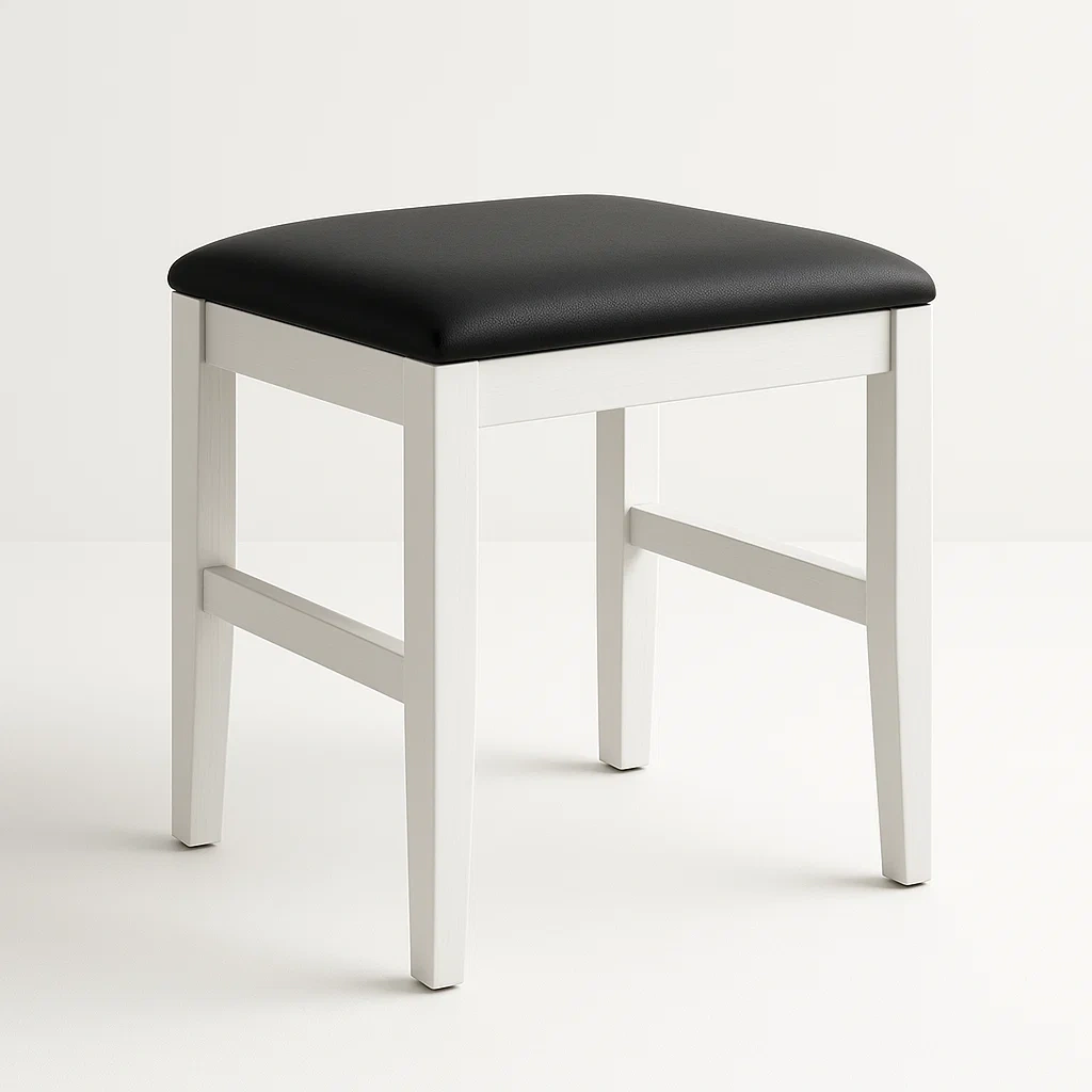 Sgabello in legno con seduta in pelle nera