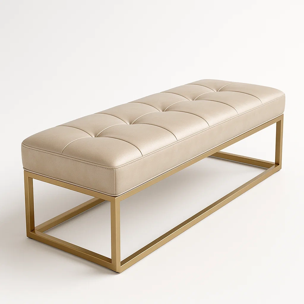 Sedile camera da letto in pelle beige con struttura in metallo dorato