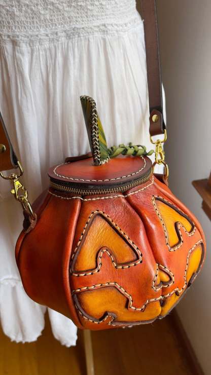 🎃The Great Purely handmade leather Pumpkin Bag