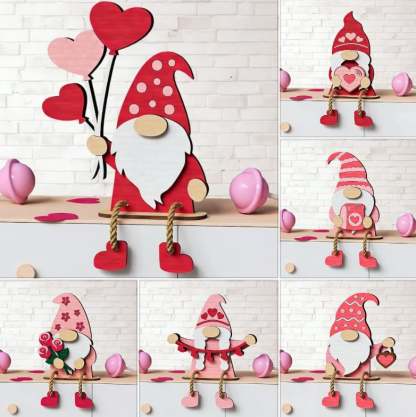 💖Romantic Valentine’s Day Wooden Gnome Ornament