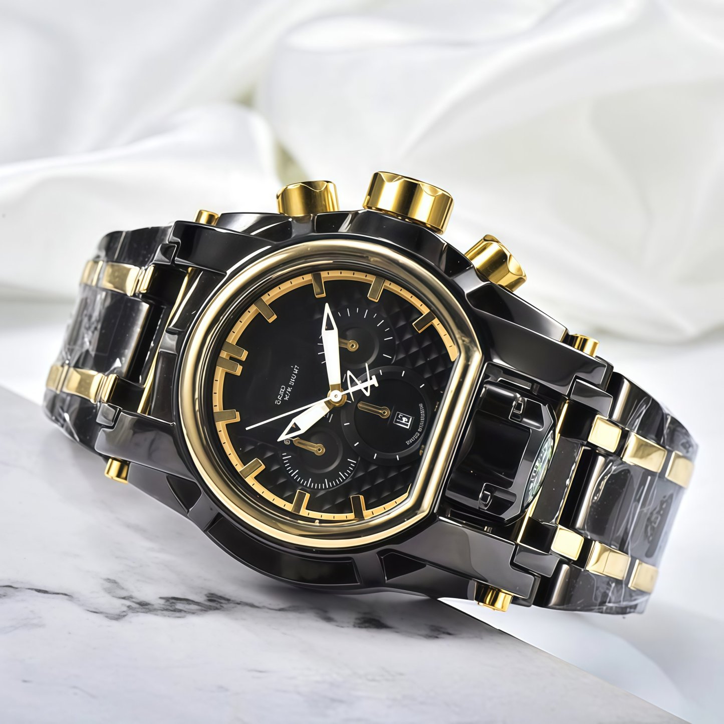 Large dial compass sports watch