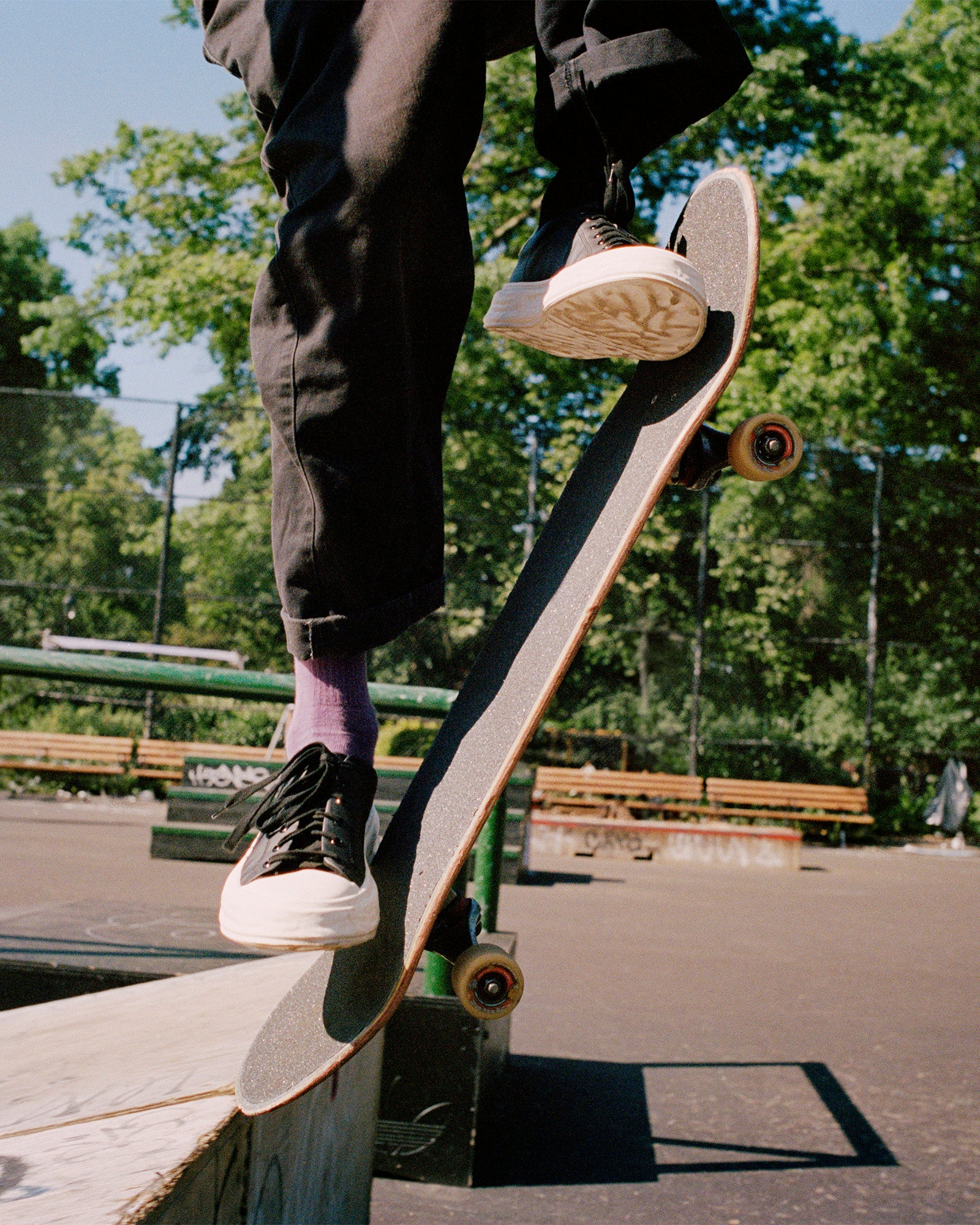 MACRAE BLACK LEATHER-Cool A Warm