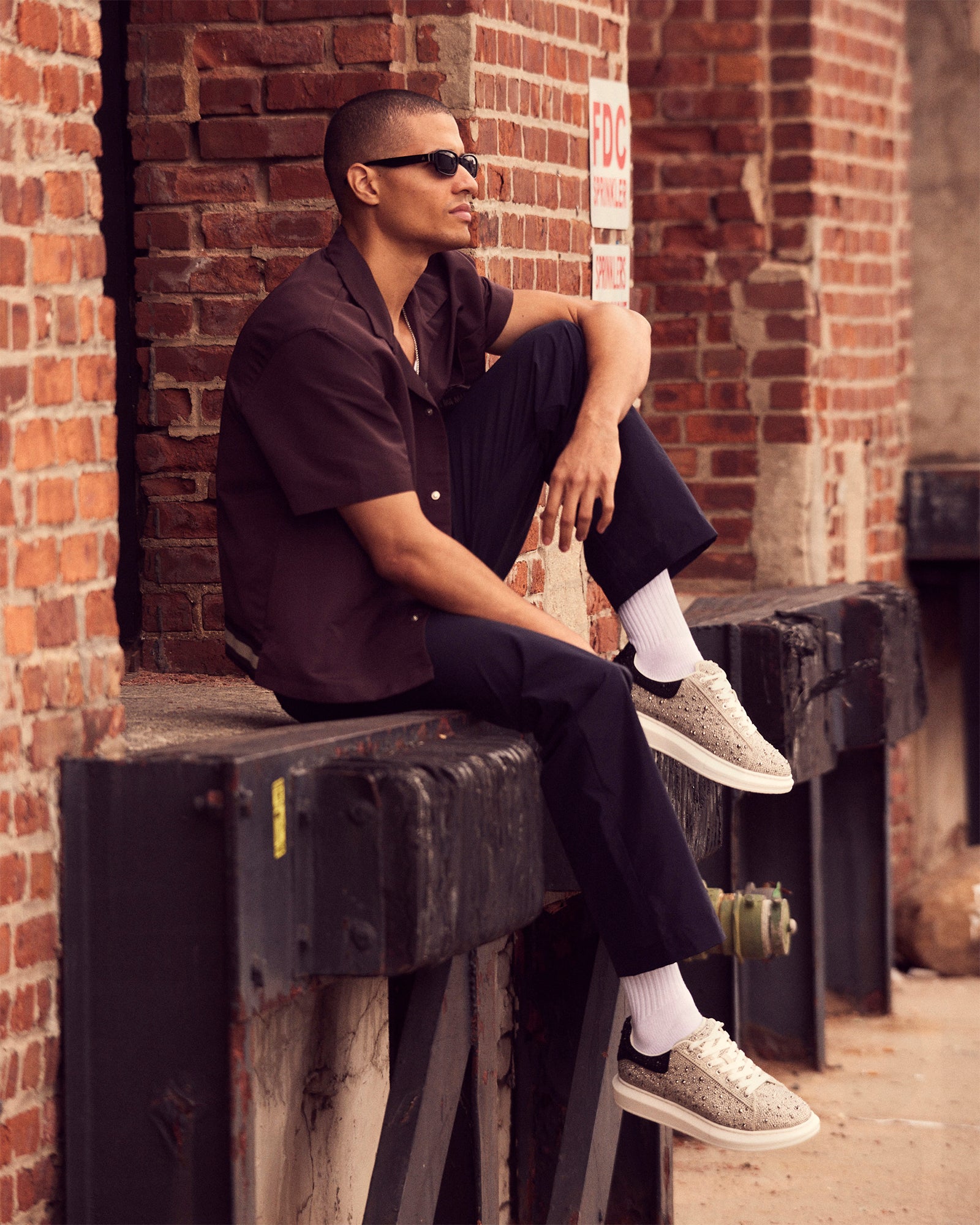 MEN'S ICEBOX SNEAKER AND SOCKS BUNDLE-Cool A Warm