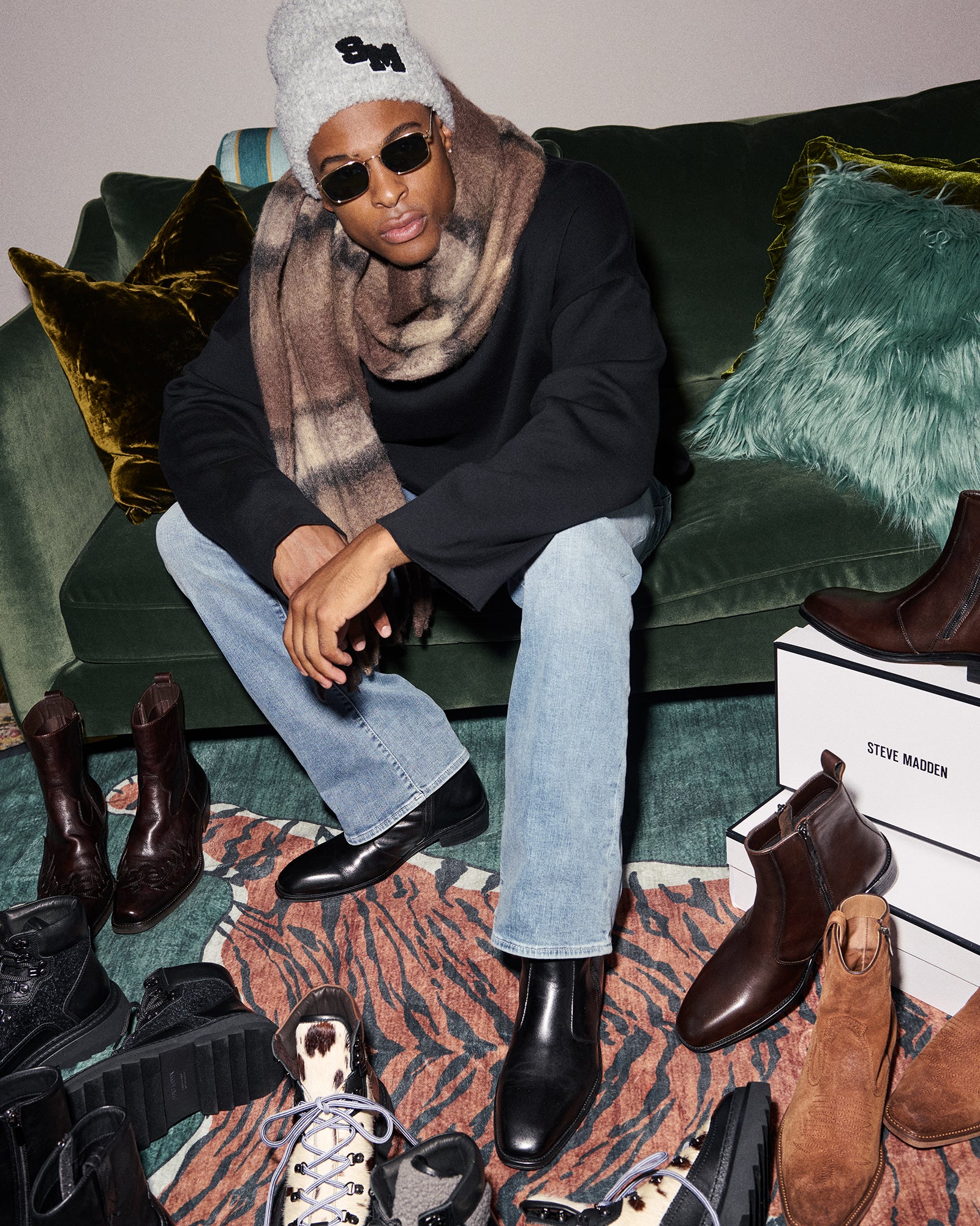 HAYNES BLACK LEATHER-Cool A Warm