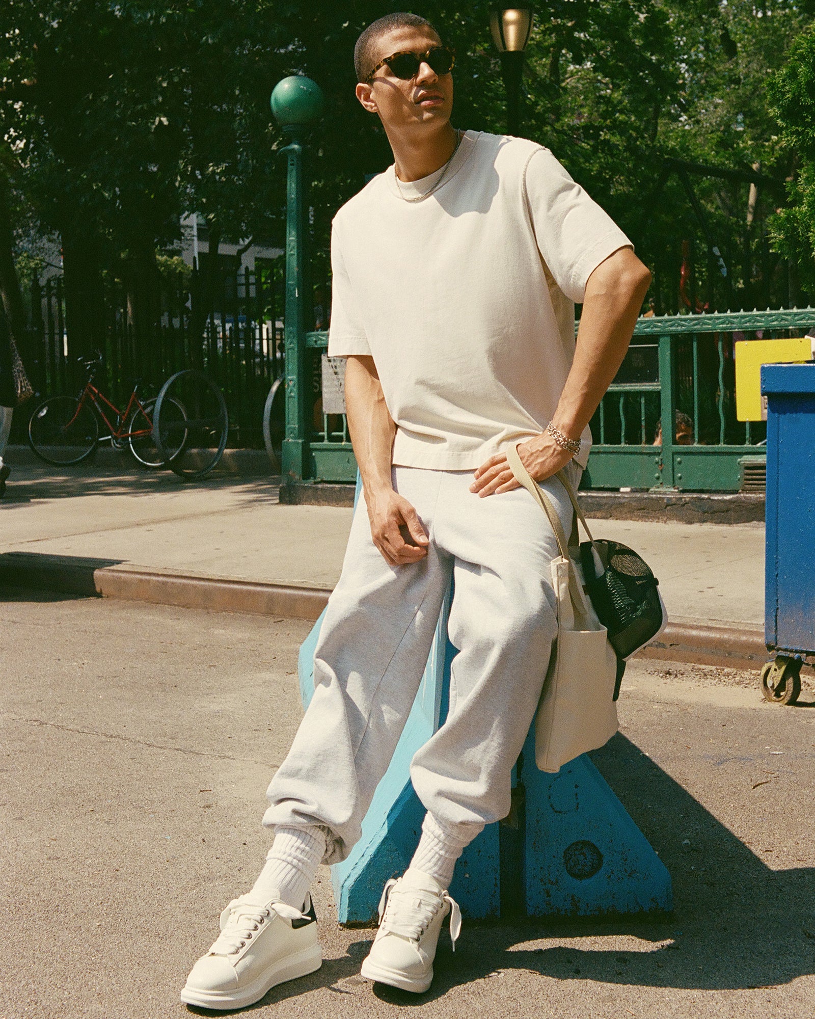 FROSTED WHITE MULTI-Cool A Warm