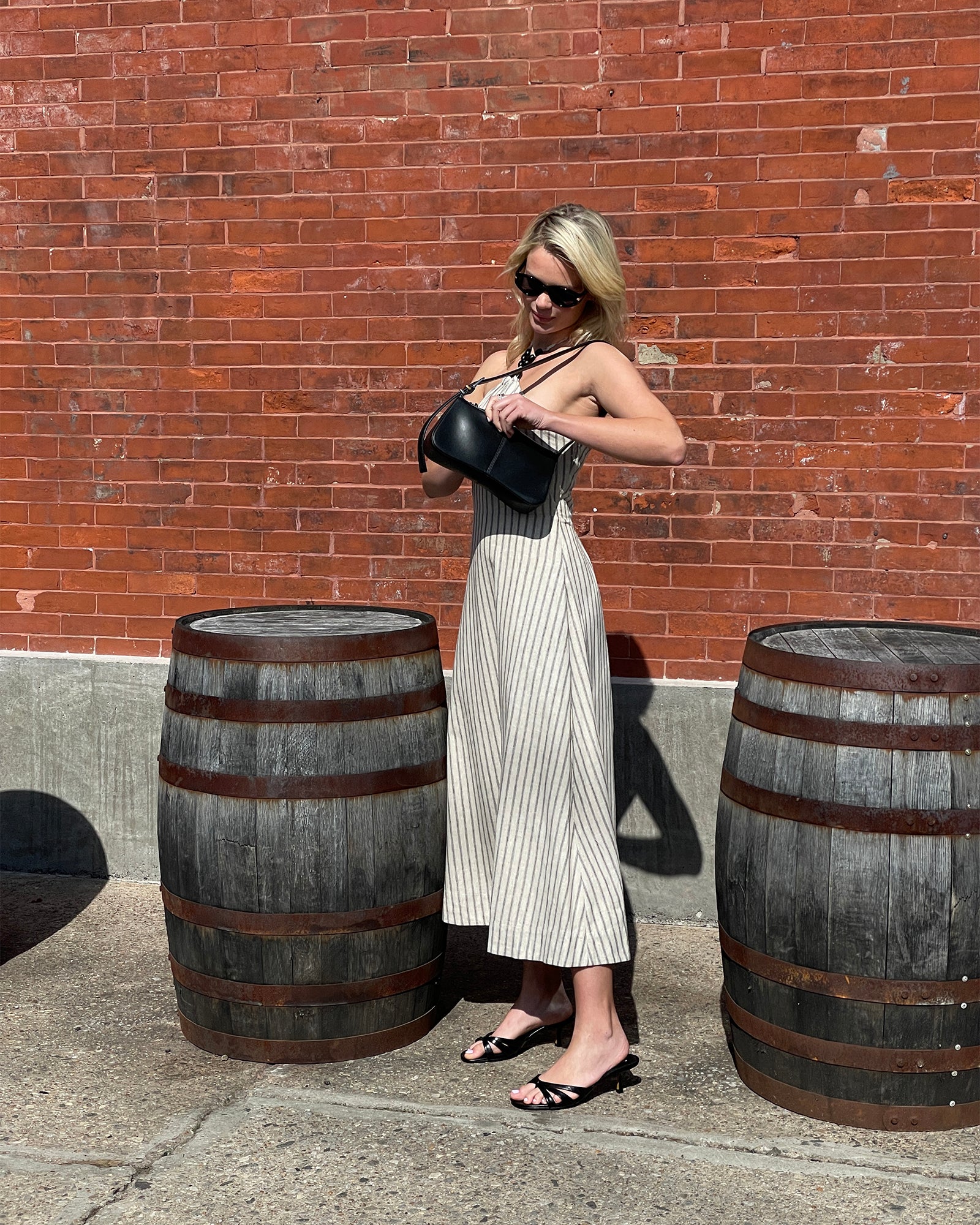 CARY BLACK LEATHER-Cool A Warm