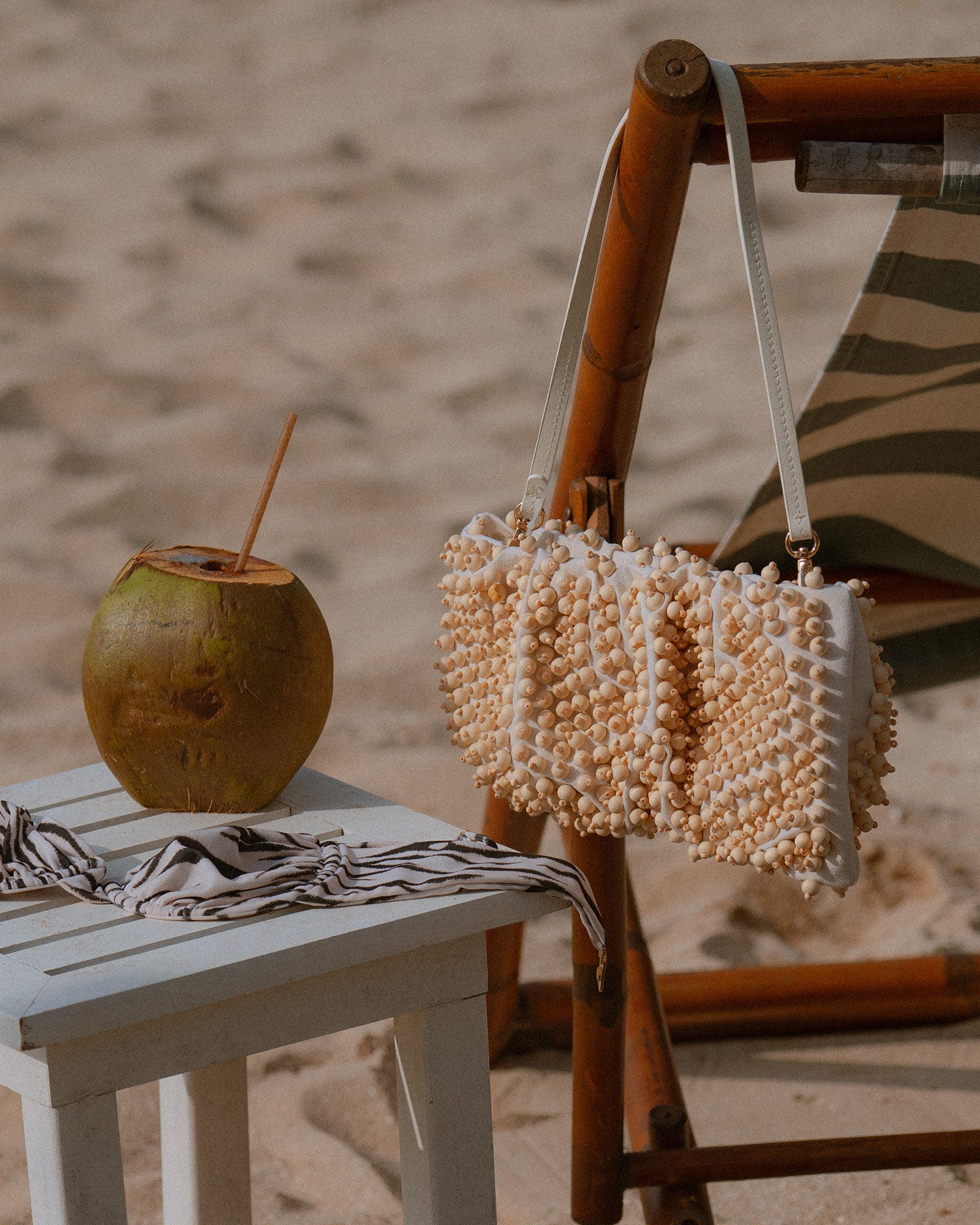 TIKI BAG NATURAL-Cool A Warm