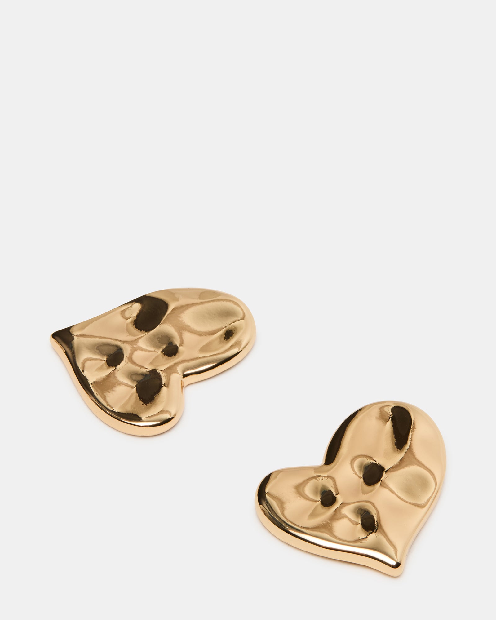TEXTURED HEART STUD EARRINGS GOLD-Cool A Warm