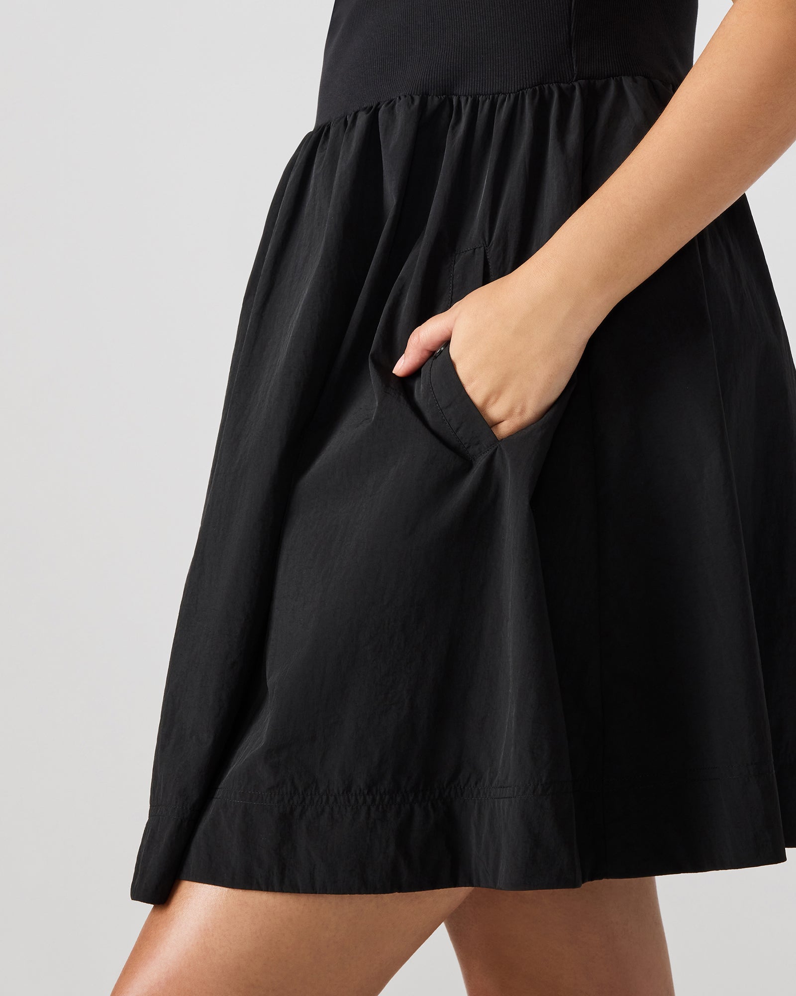 TOTTENHAM DRESS BLACK-Cool A Warm