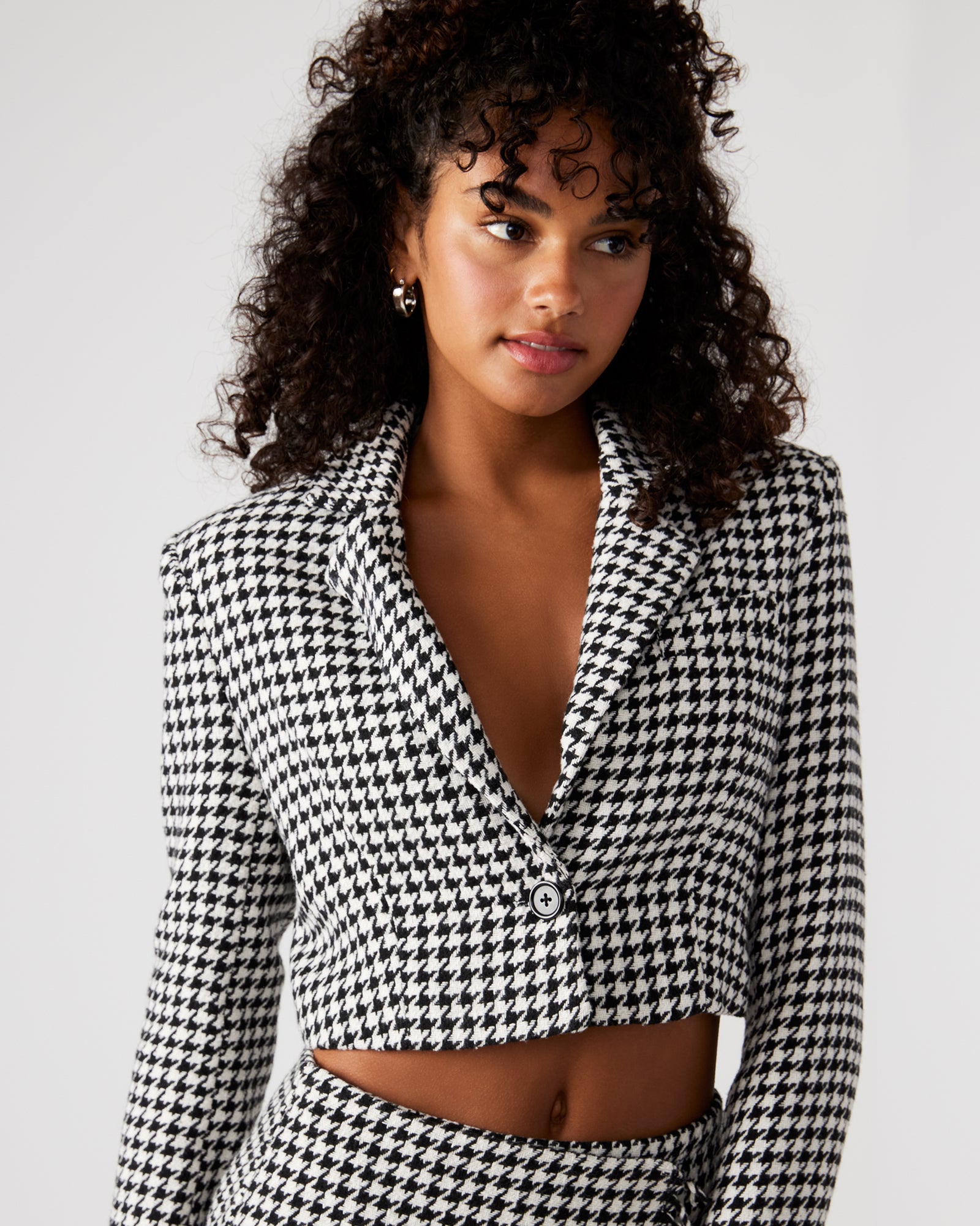RUPI CROPPED BLAZER BLACK/WHITE-Cool A Warm