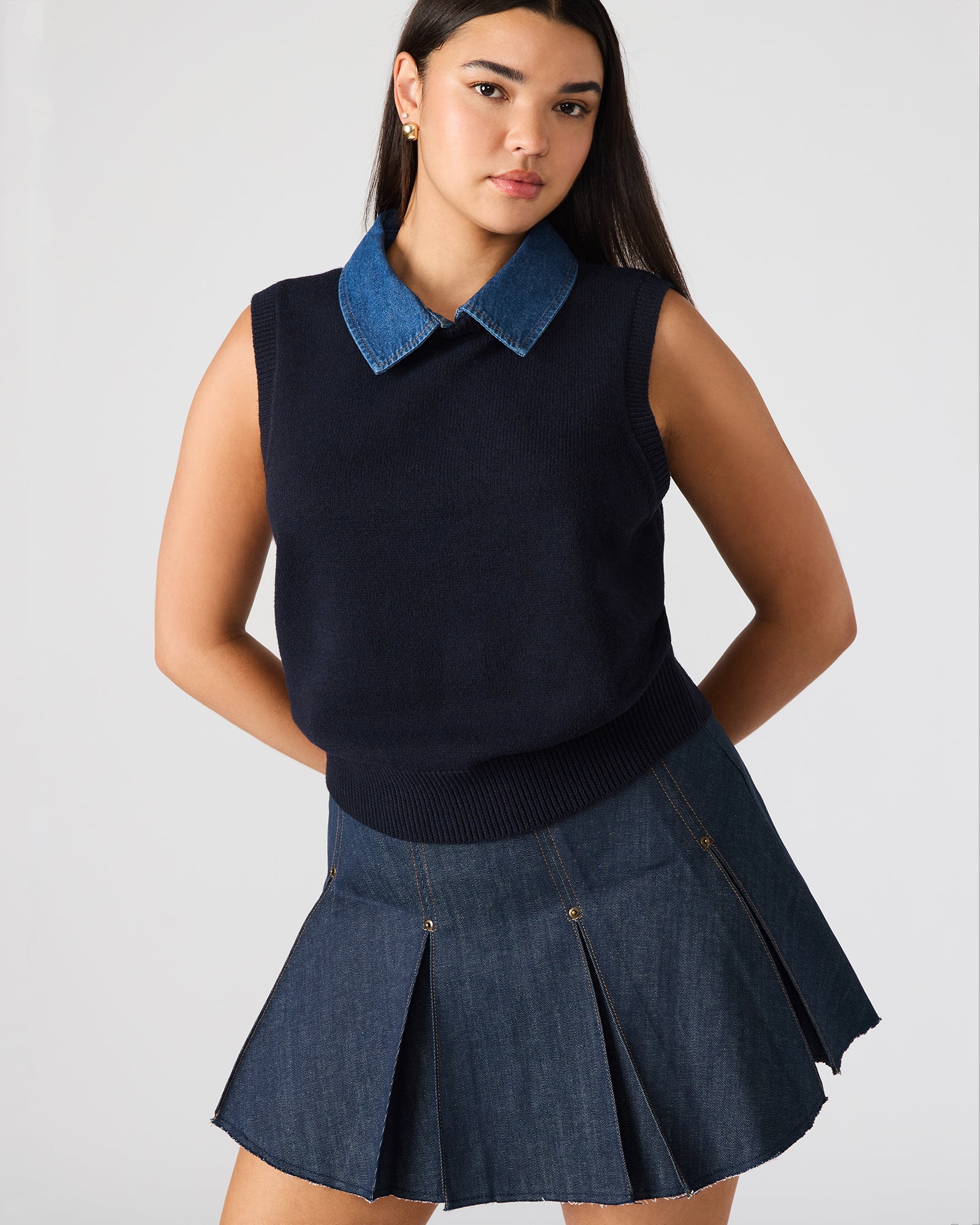 JEANE SWEATER VEST MULTI-Cool A Warm