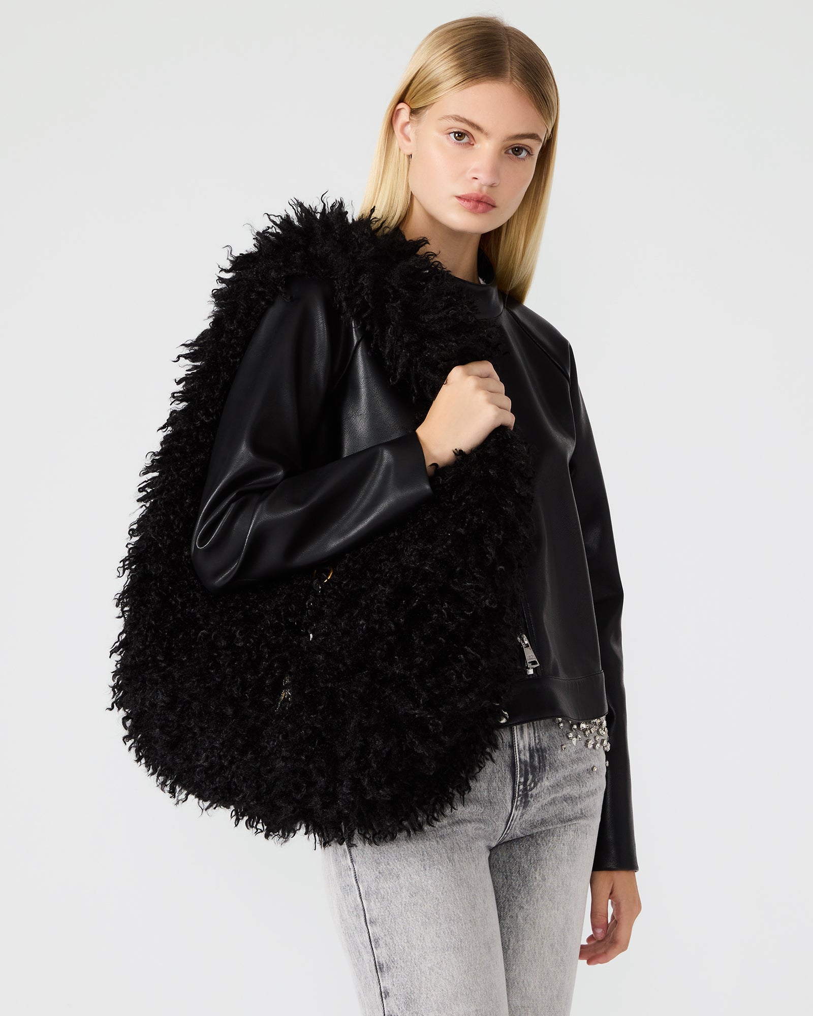 ICONIC BAG BLACK-Cool A Warm