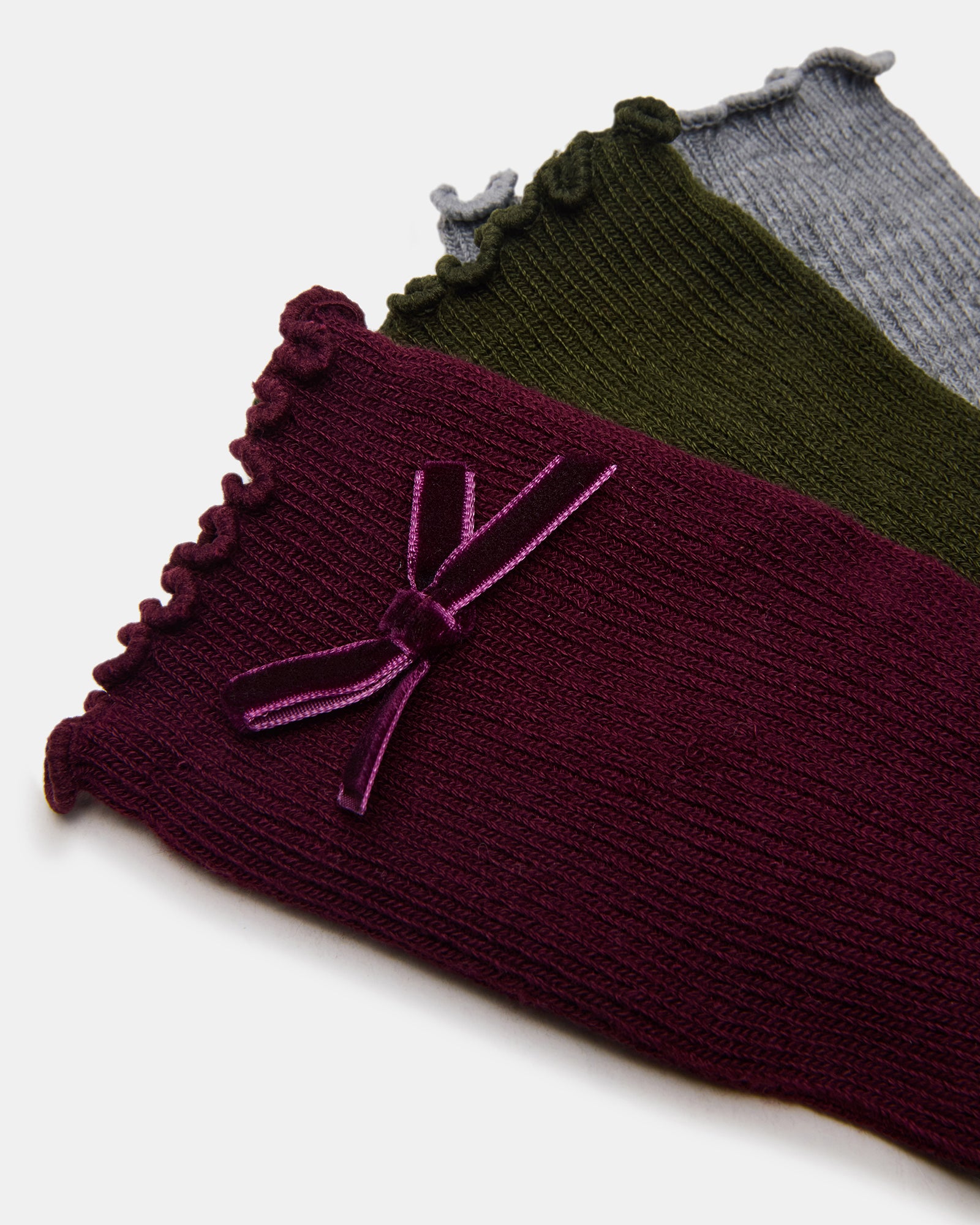3 PACK FOLLY VELVET BOW RIB CREW SOCKS CHERRY-Cool A Warm