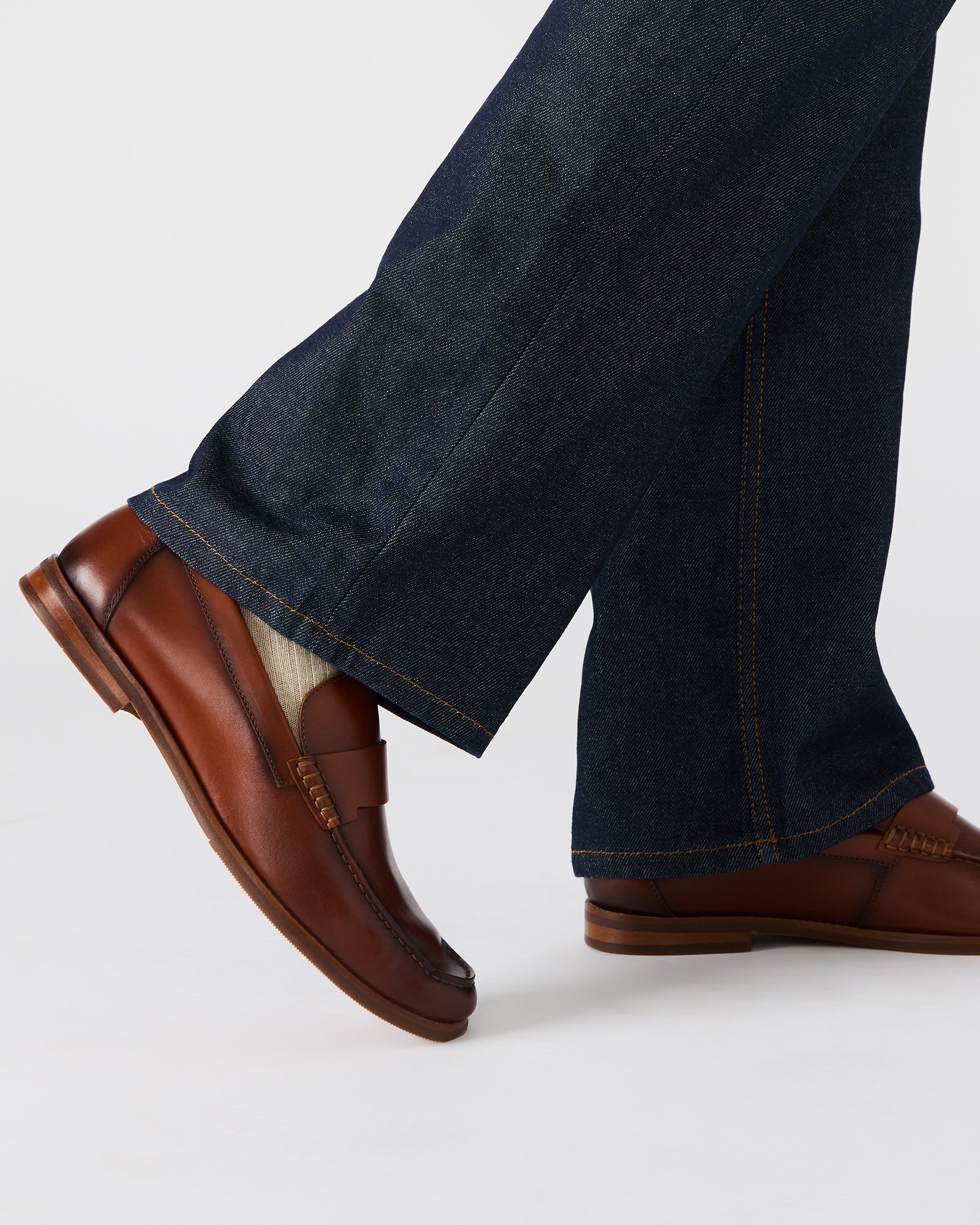 COLVER COGNAC LEATHER-Cool A Warm