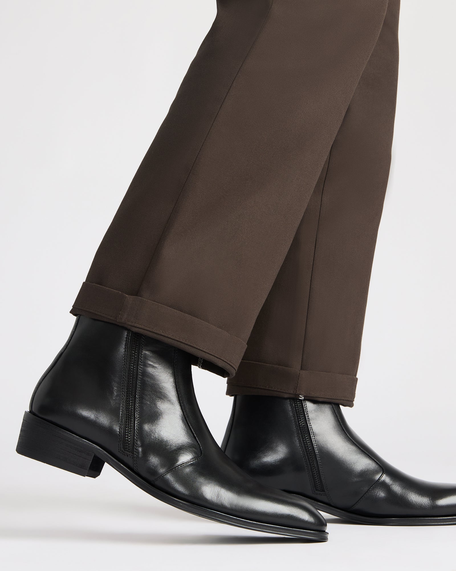 HAYNES BLACK LEATHER-Cool A Warm