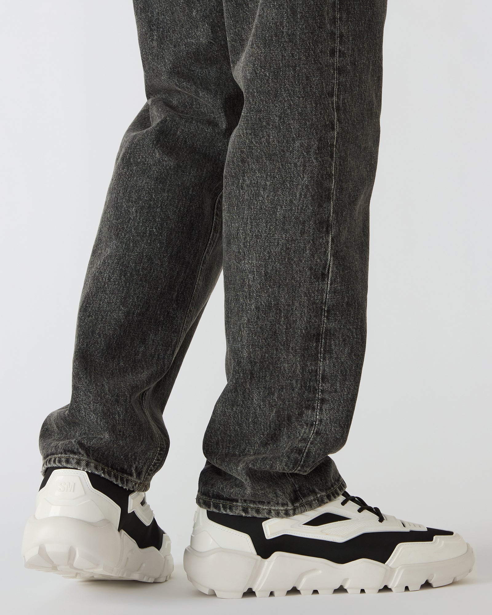 PACE BLACK/WHITE-Cool A Warm