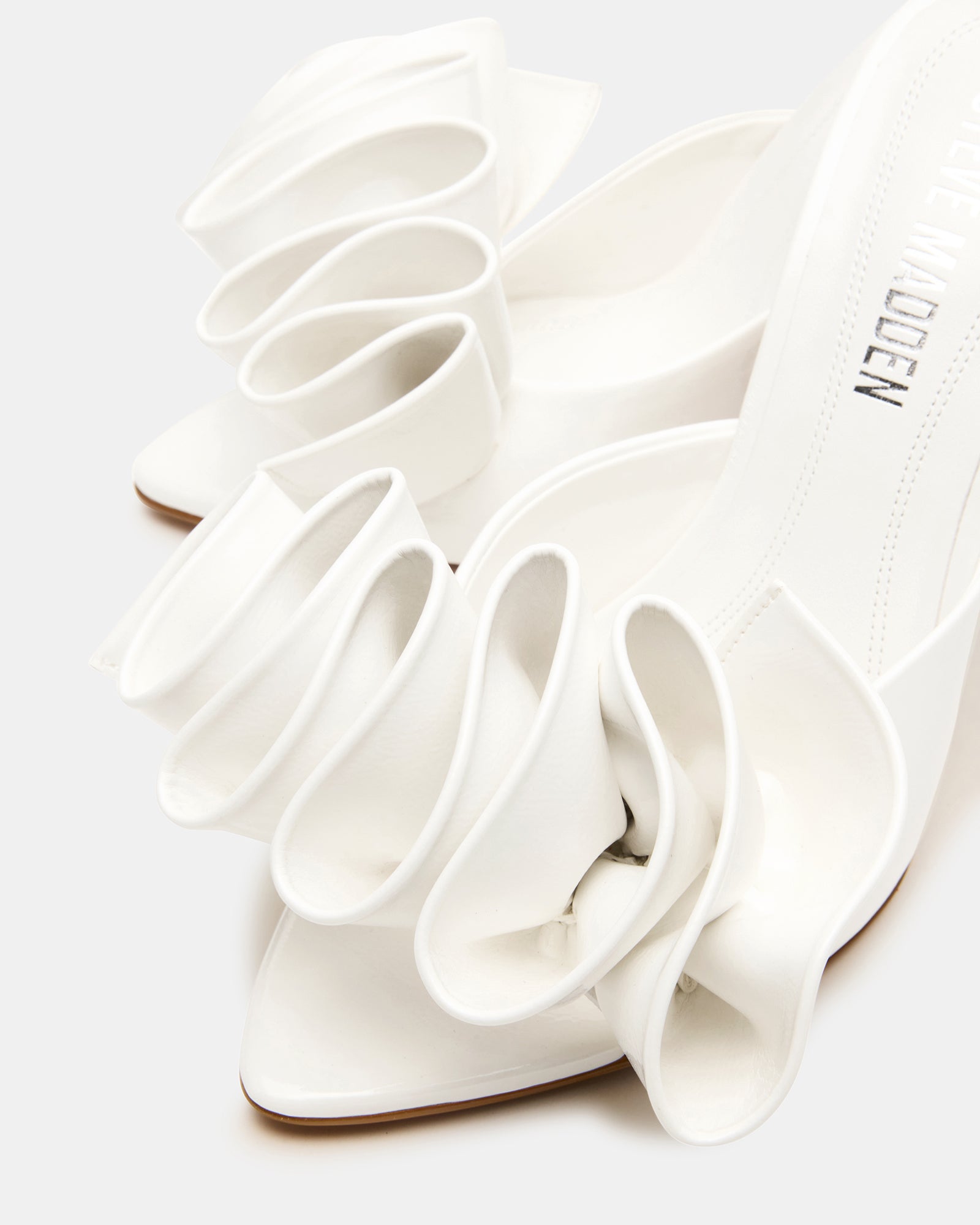 AFFINITY WHITE PATENT-Cool A Warm