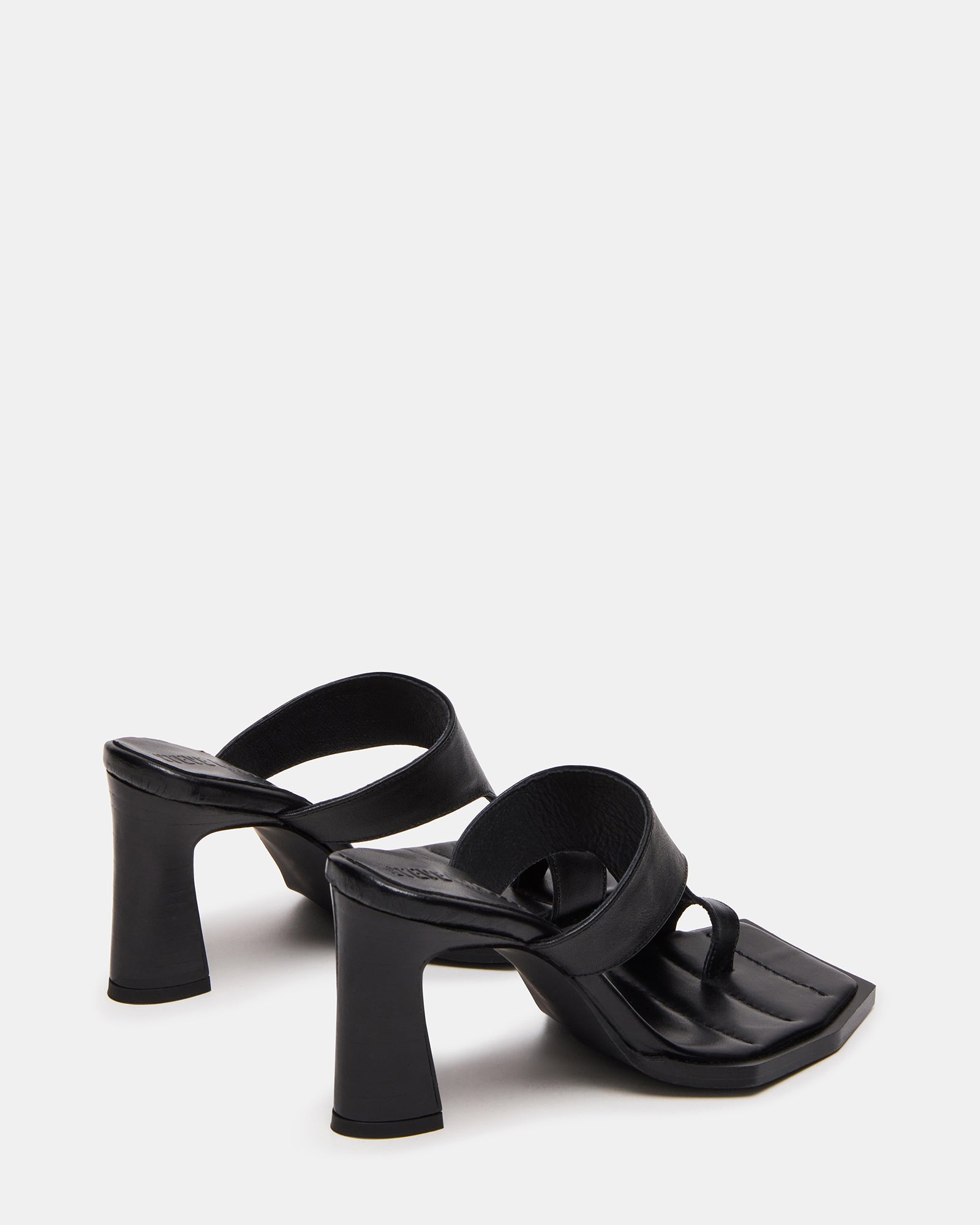 ALAMEDA BLACK LEATHER-Cool A Warm