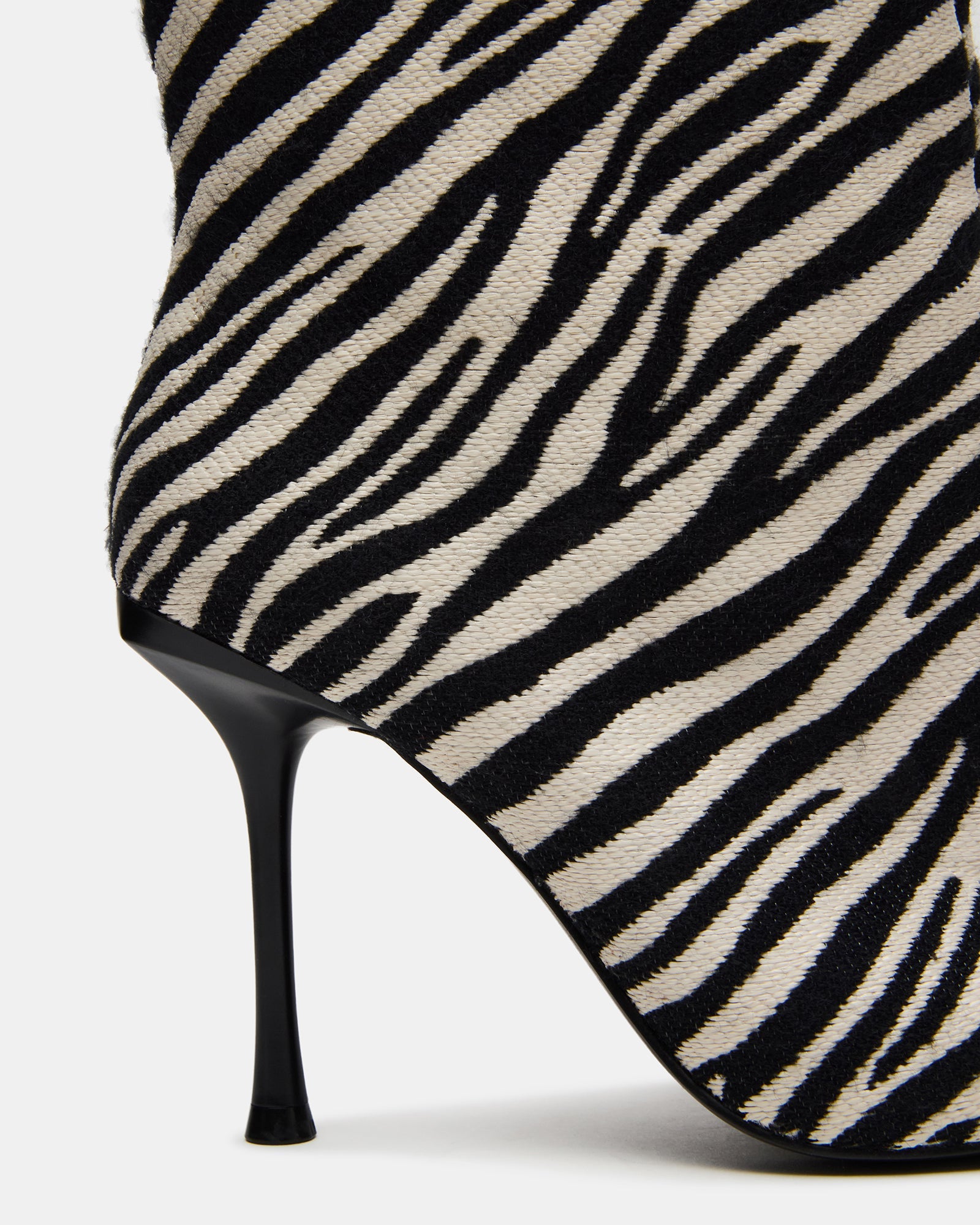 ALLURING ZEBRA-Cool A Warm