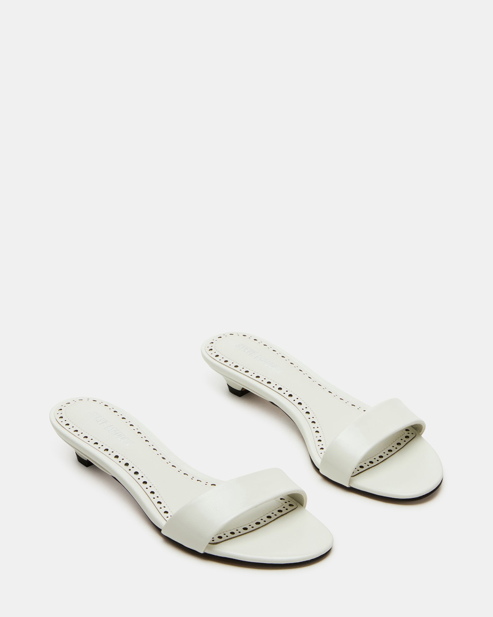 BERRY WHITE-Cool A Warm