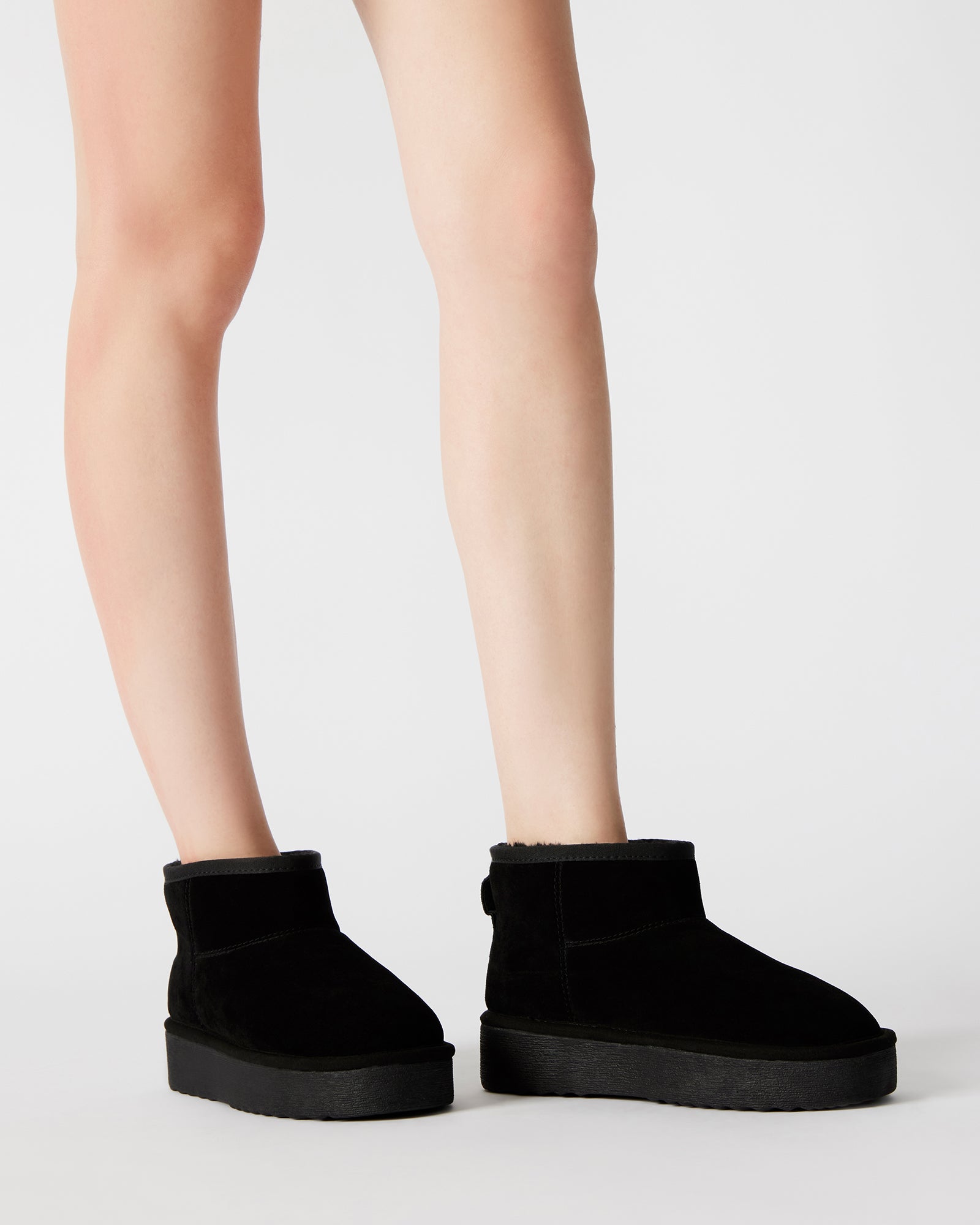 COMFY BLACK SUEDE-Cool A Warm