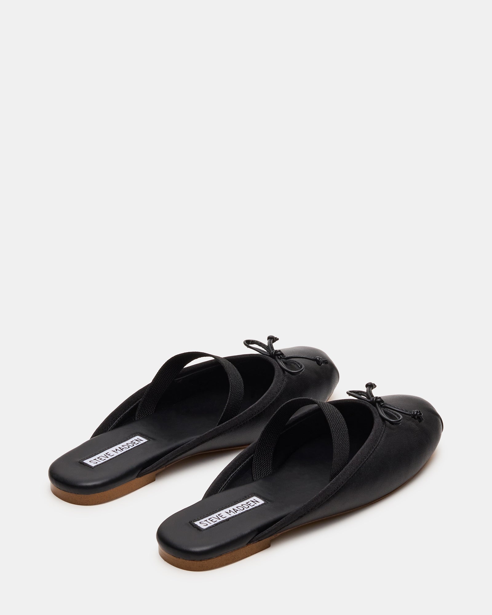 CUTESY BLACK LEATHER-Cool A Warm