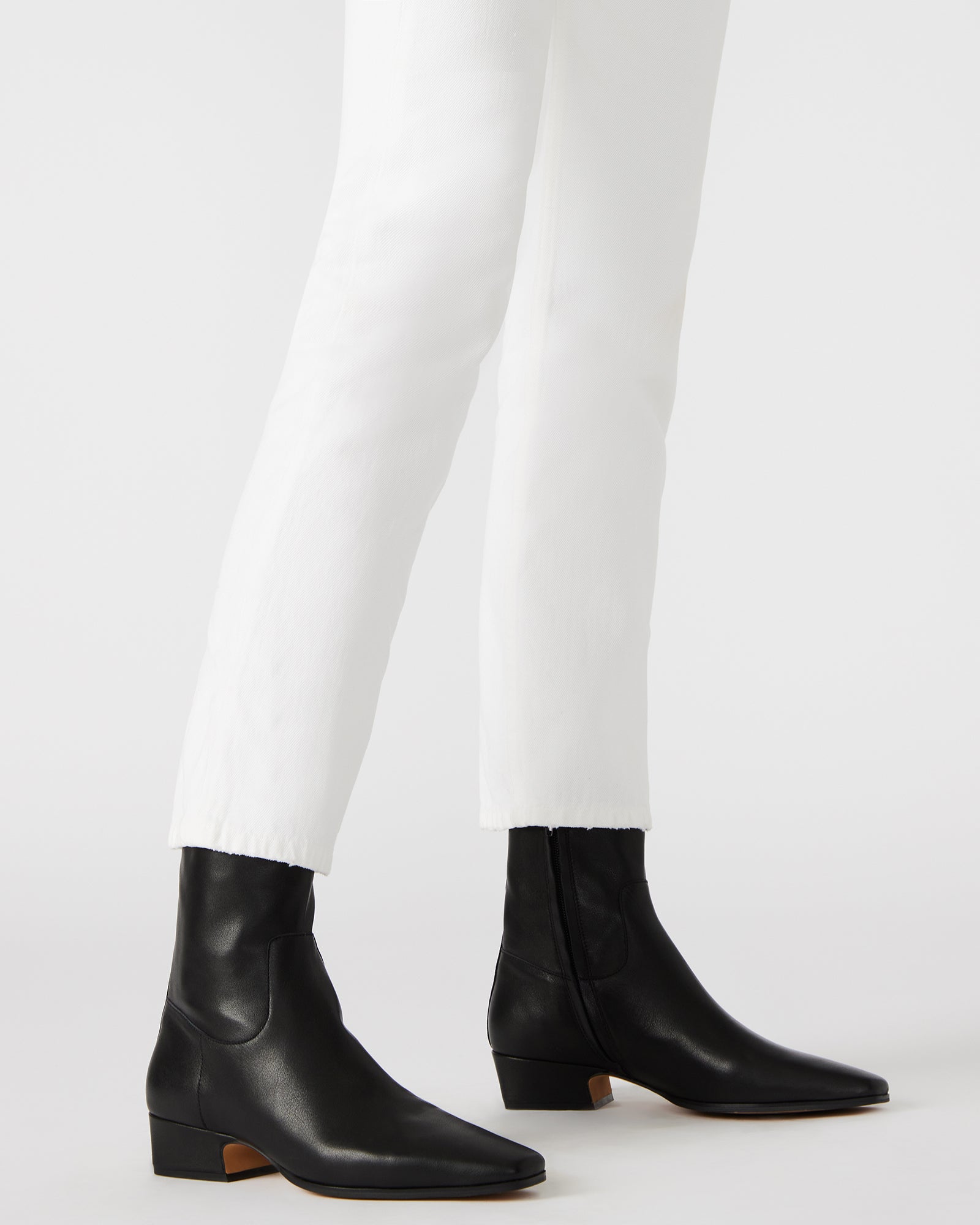 DUSTY BLACK LEATHER-Cool A Warm