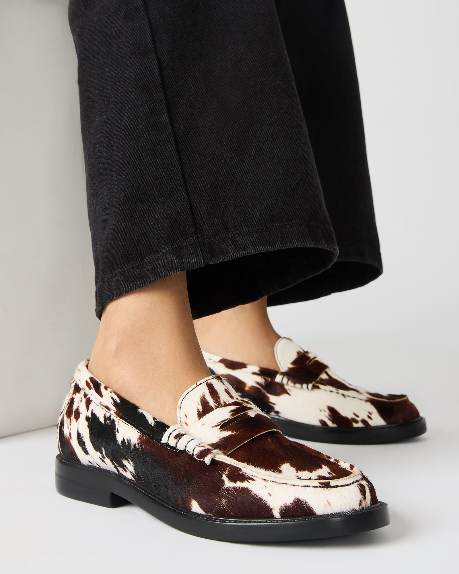 MADISON BROWN COW PRINT-Cool A Warm