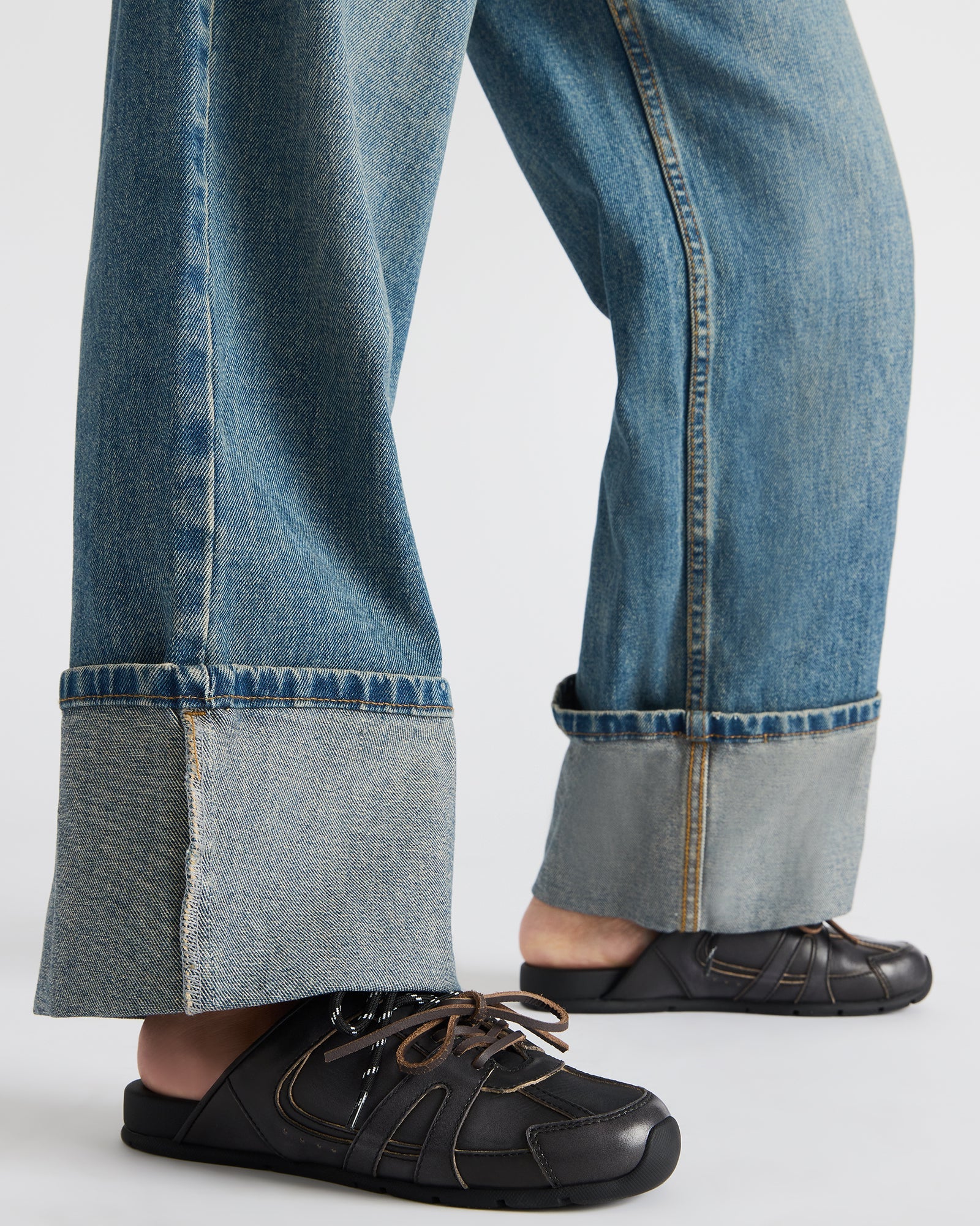 MAYSA BLACK DISTRESSED-Cool A Warm