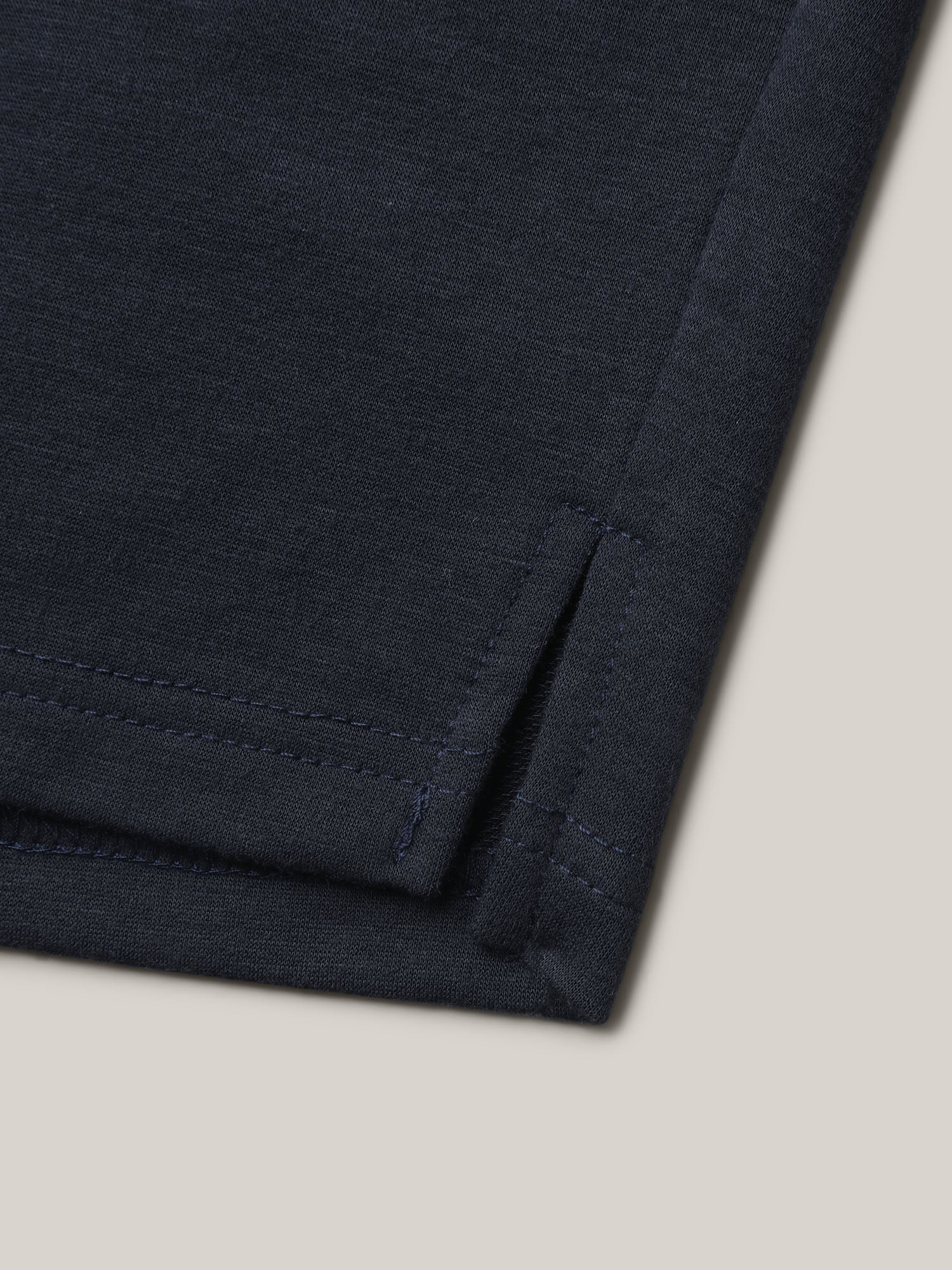 Stretchy Waist Split Relaxed Shorts-Sweetccc