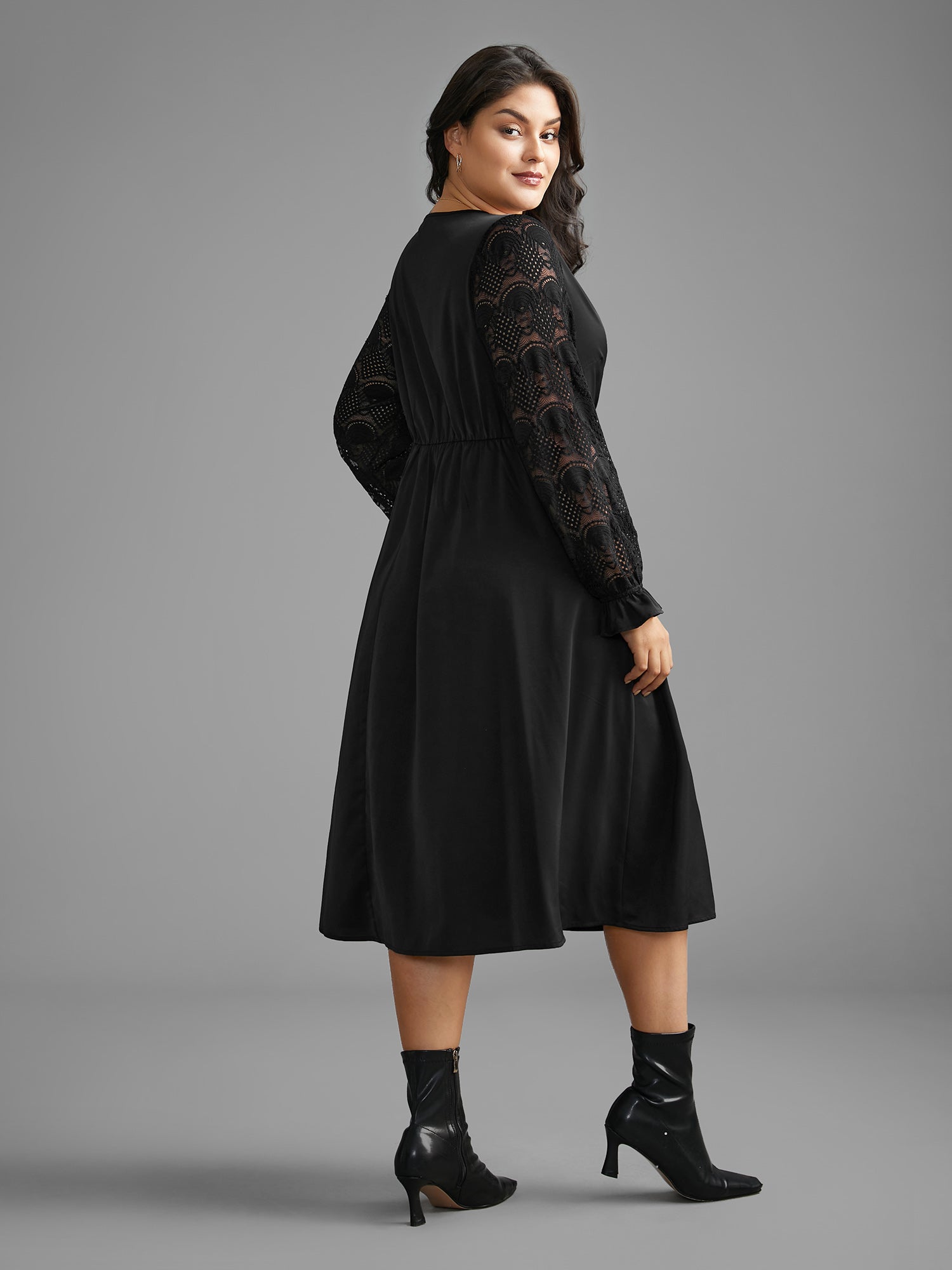 V Neck Lace Patchwork Midi Dress-Sweetccc