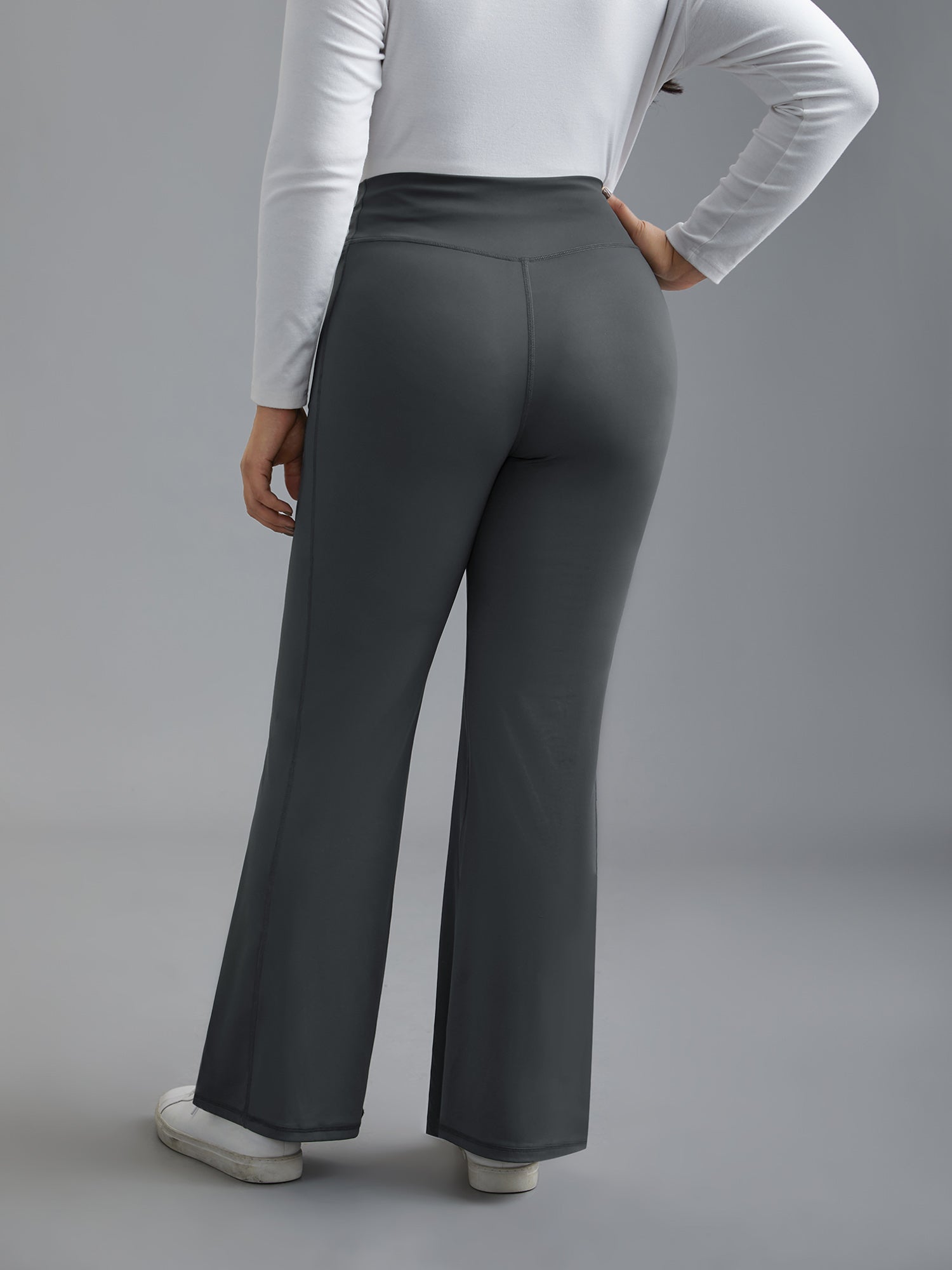 V-Shaped Pocket Bootcut Leggings-Sweetccc