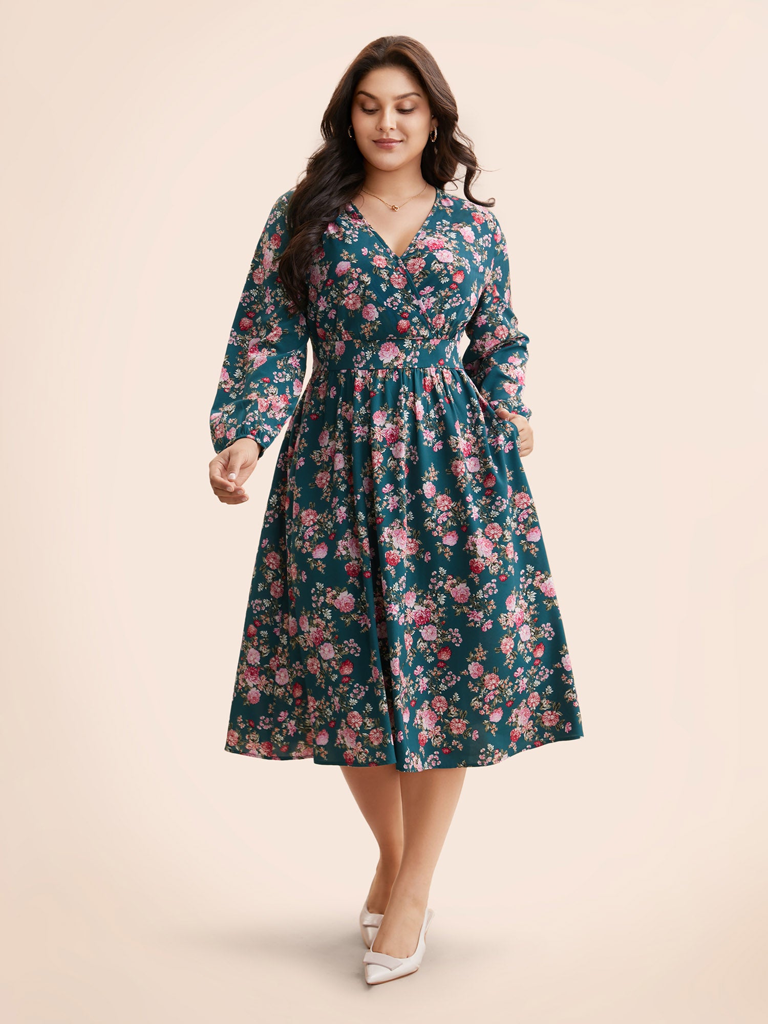 Floral Overlap Collar Gathered Dress-Sweetccc