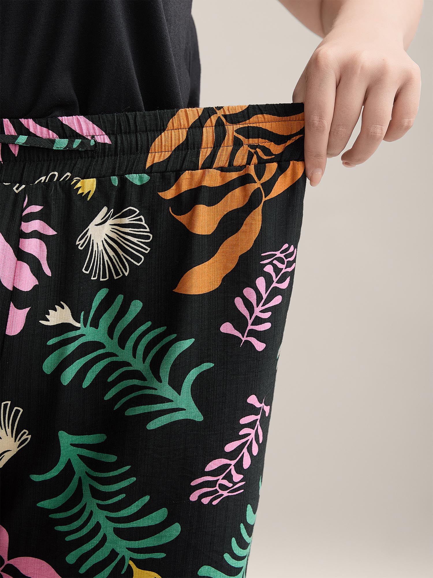 Multi-Color Leaf Print Wide-Leg Pants-Sweetccc