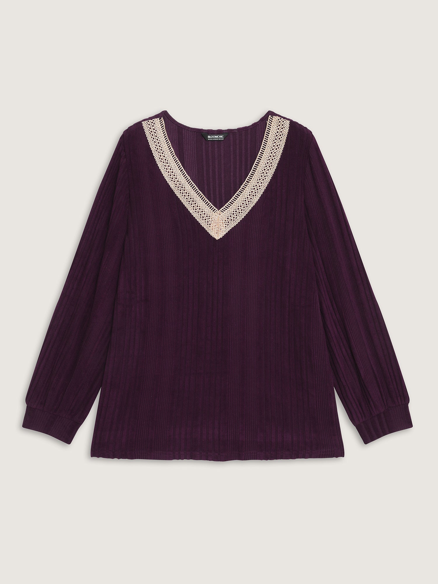 Textured Contrast Neckline Solid T-Shirt-Sweetccc