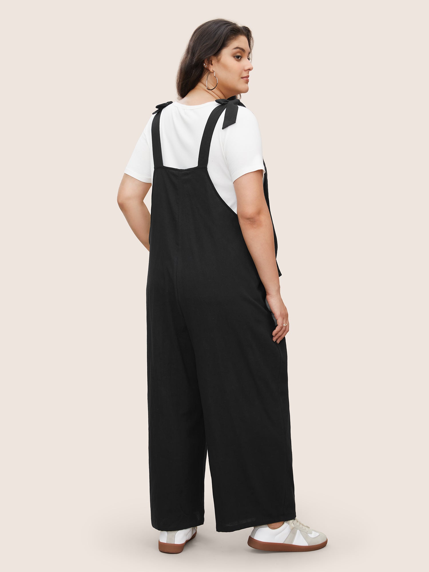 Solid Pleated Detail Pocket Knotted Shoulder Overall Jumpsuit-Sweetccc