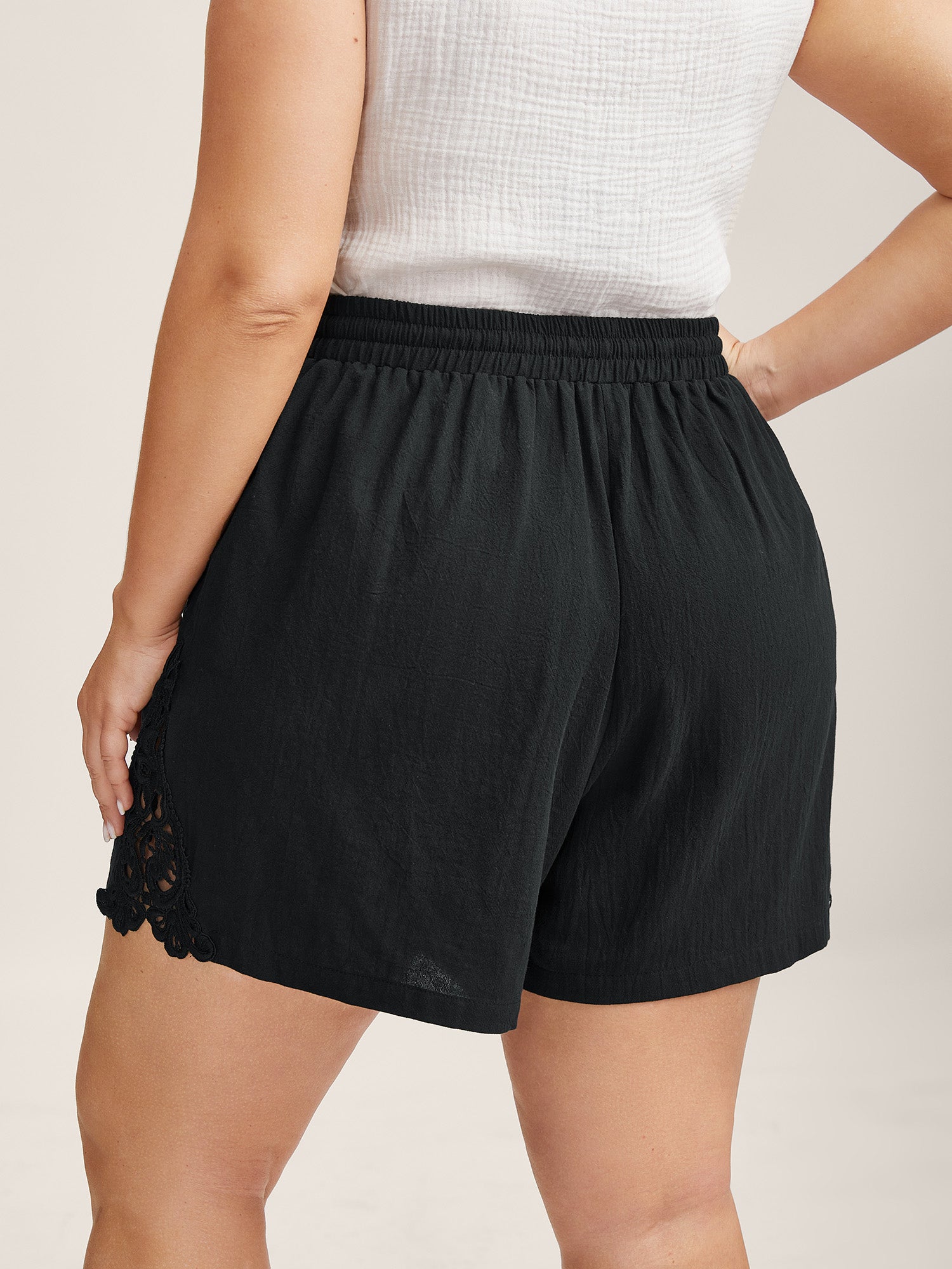 Lace Trim Waist Drawstring Shorts-Sweetccc