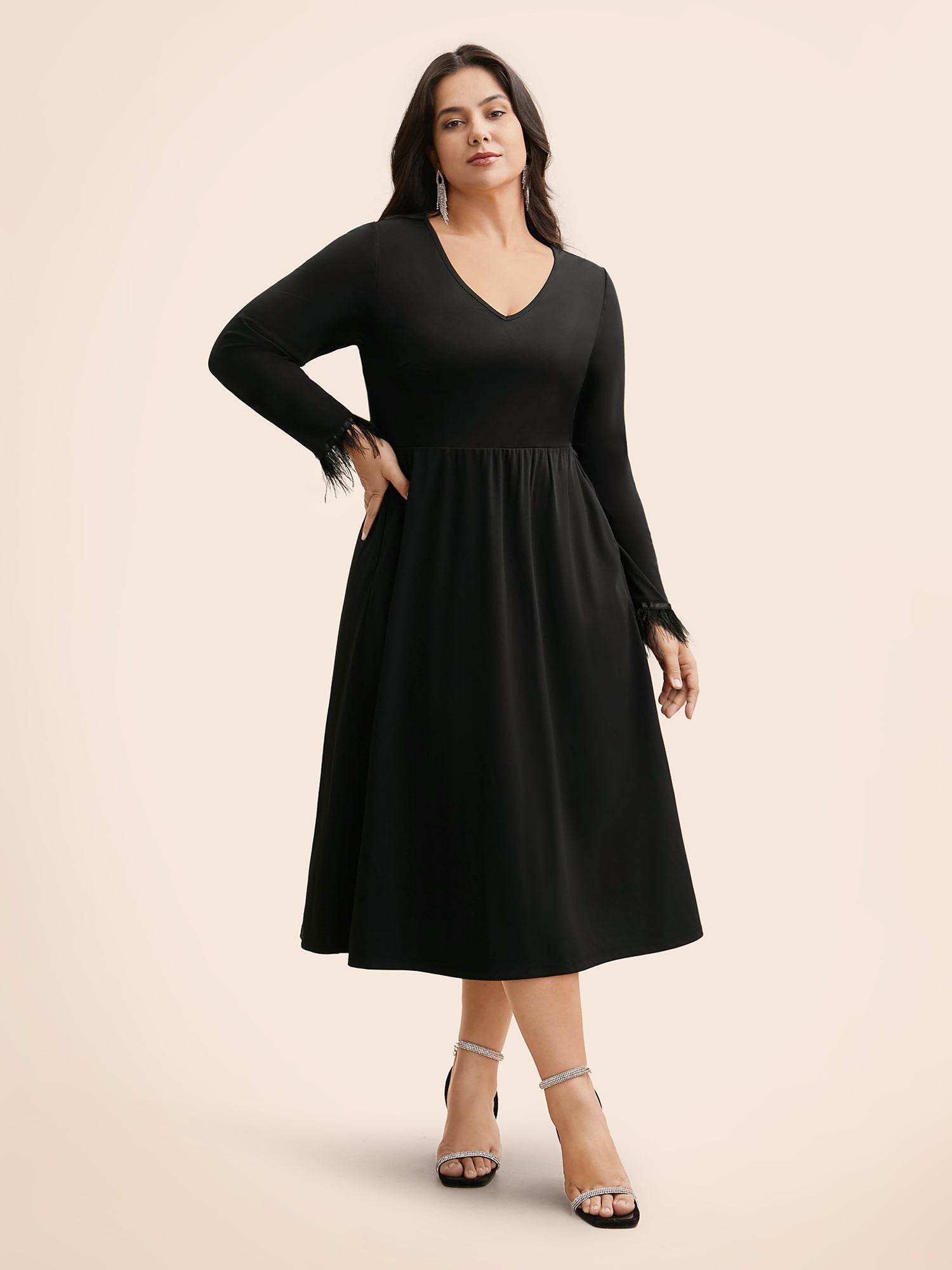 V Neck Patchwork Fuzzy Trim Dress-Sweetccc