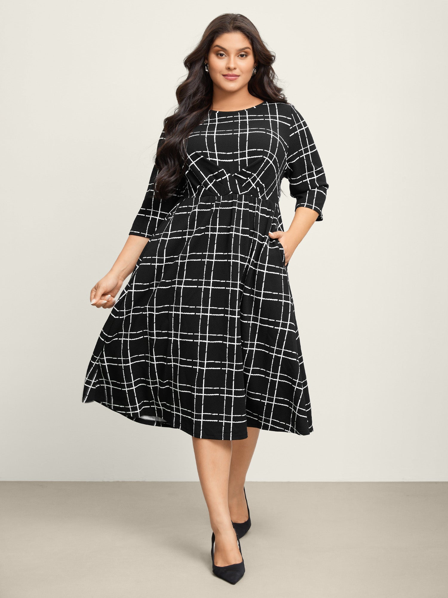 Grid Print Pleated Front Overlap Midi Dress-Sweetccc