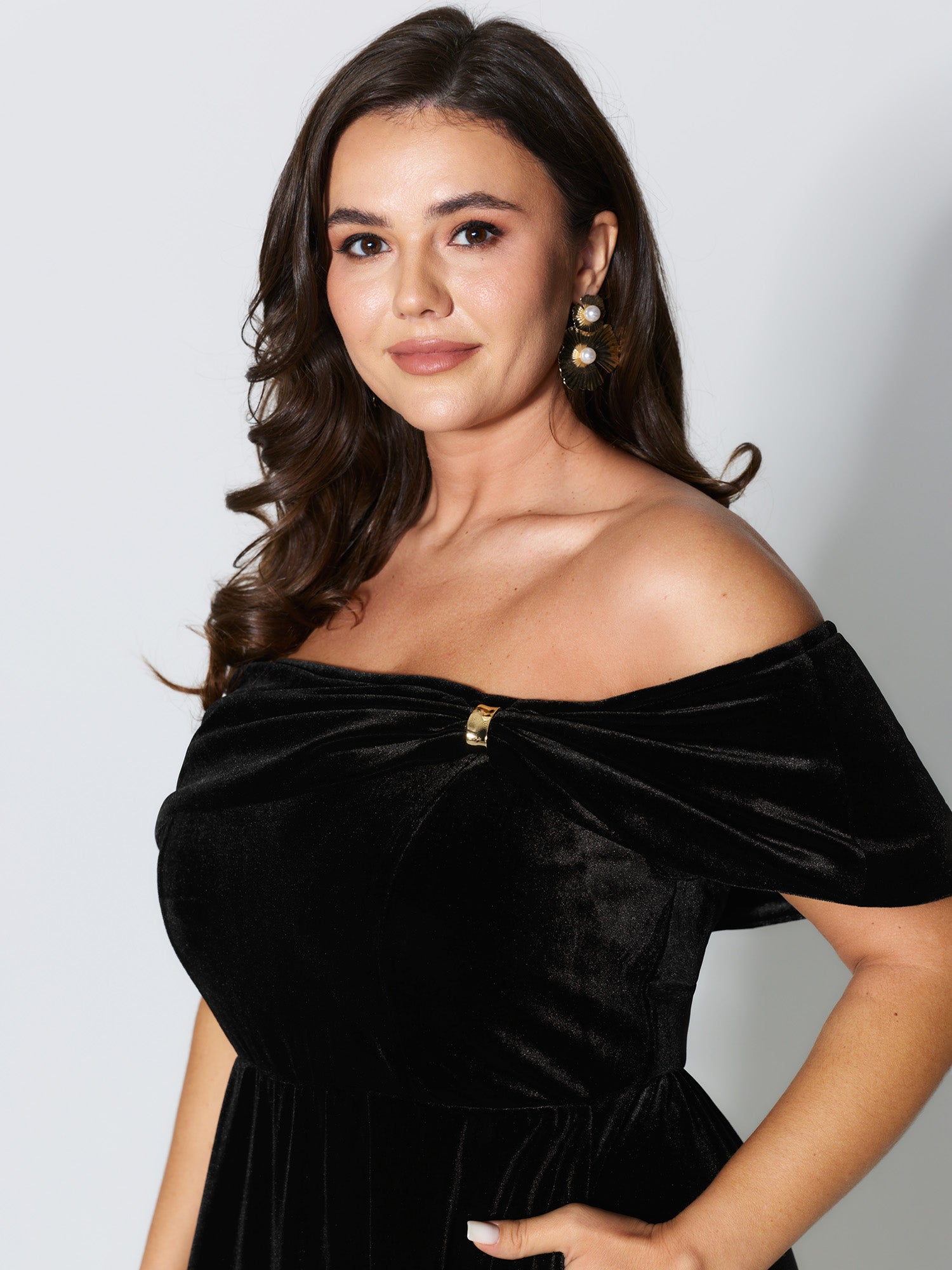 Off-Shoulder Metallic Detail Pockets Midi Dress-Sweetccc